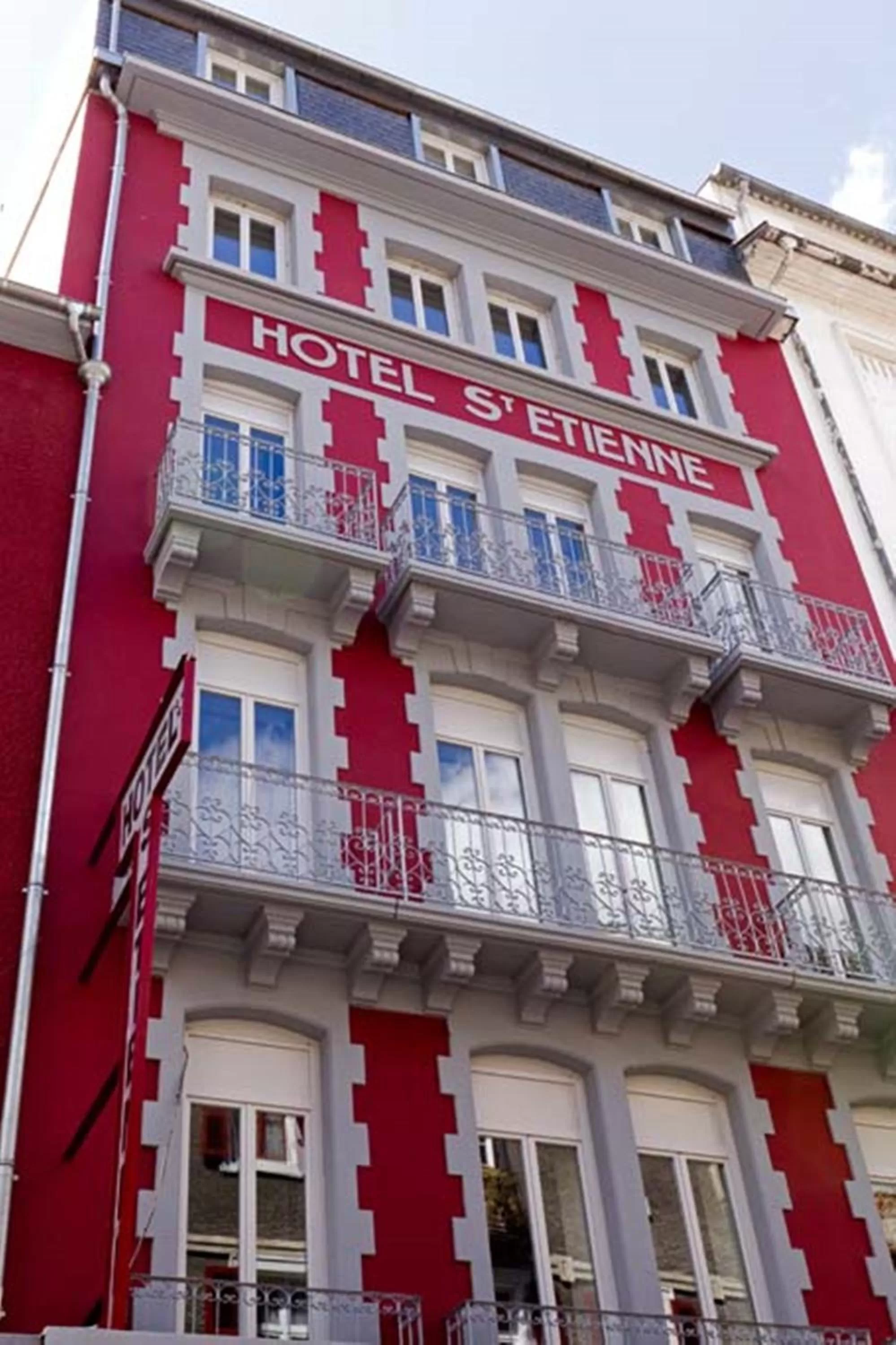 Facade/entrance in Hôtel Saint Etienne