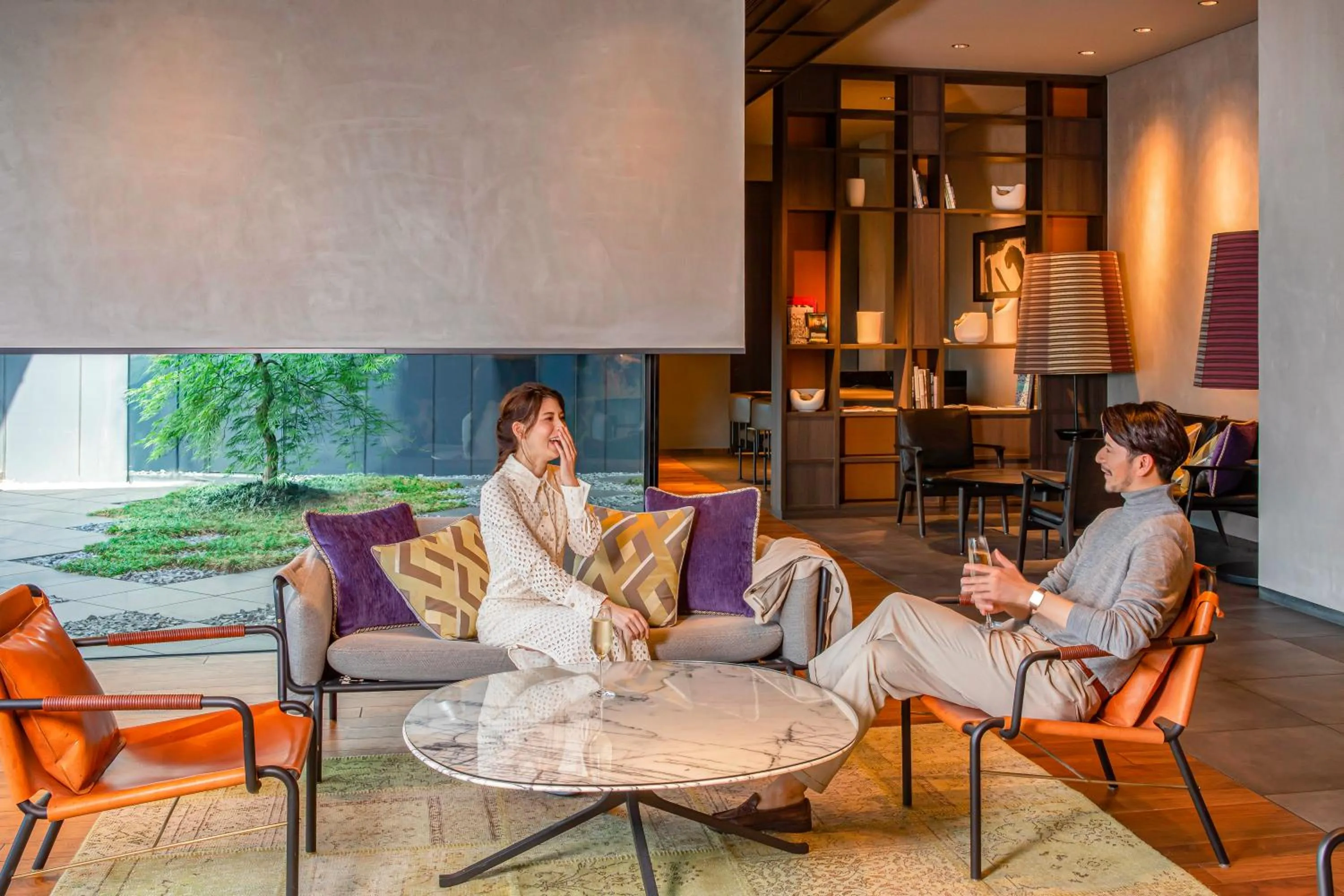 Lounge or bar in Pullman Tokyo Tamachi