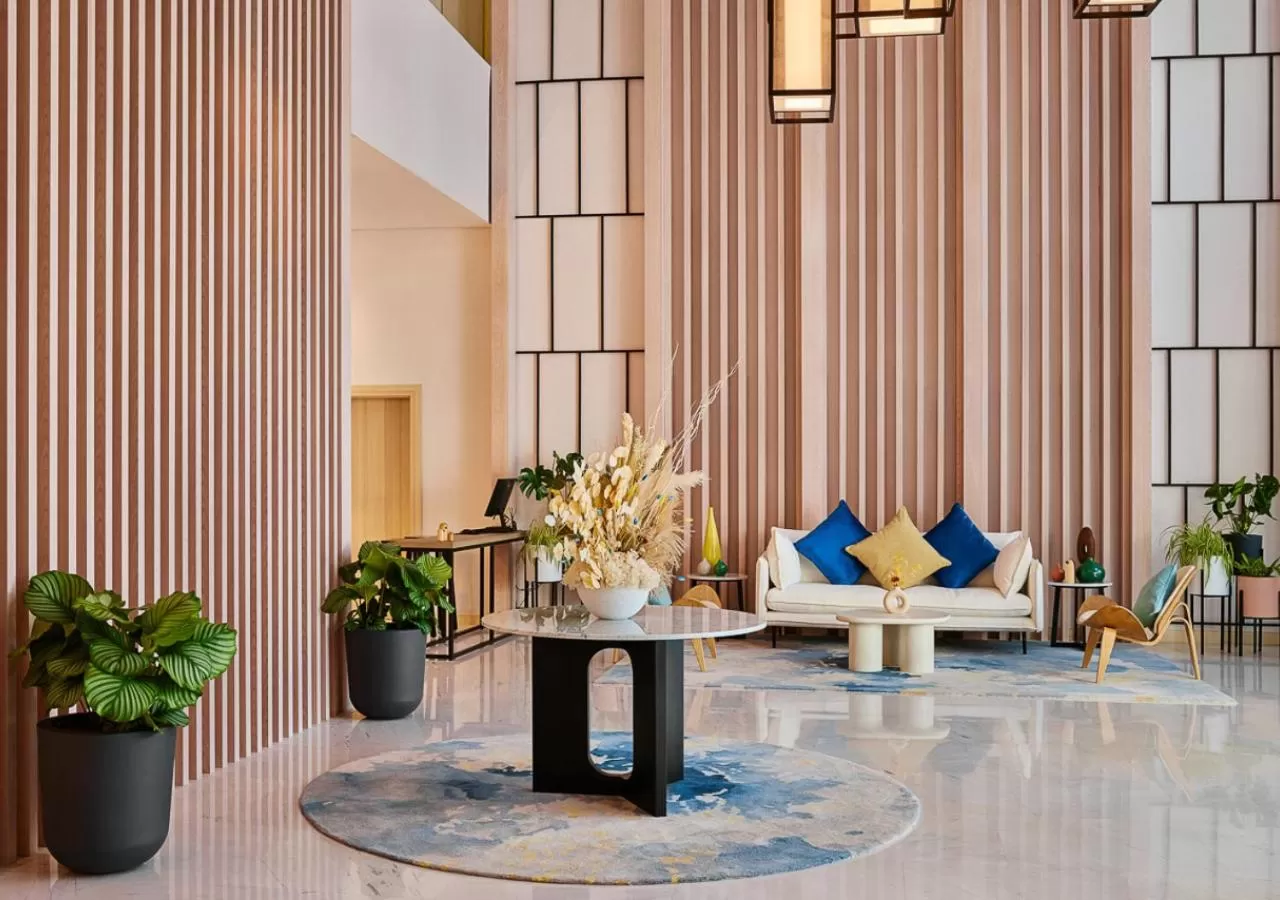 Lobby or reception in voco Dubai The Palm by IHG
