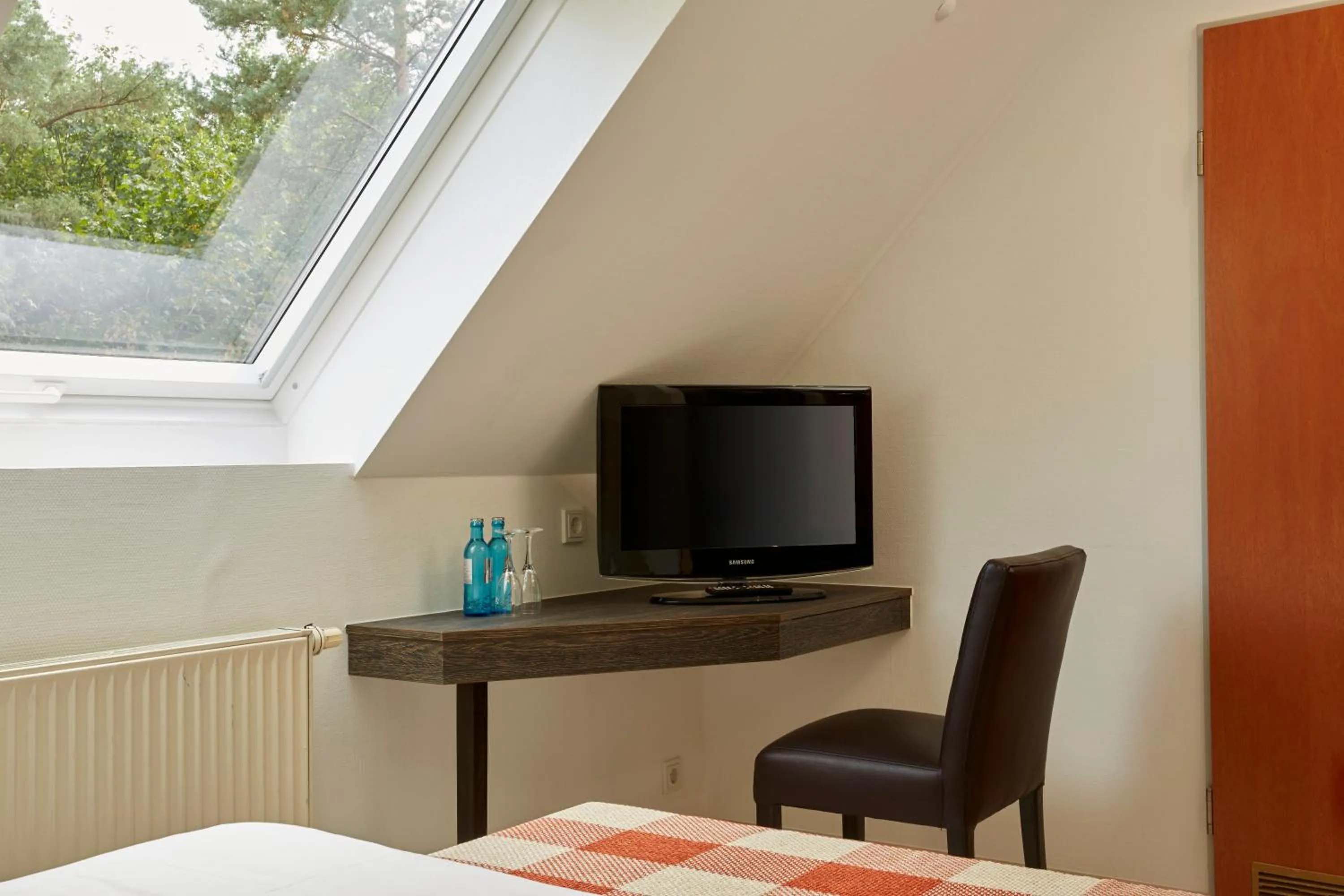 Photo of the whole room in H+ Hotel Nürnberg