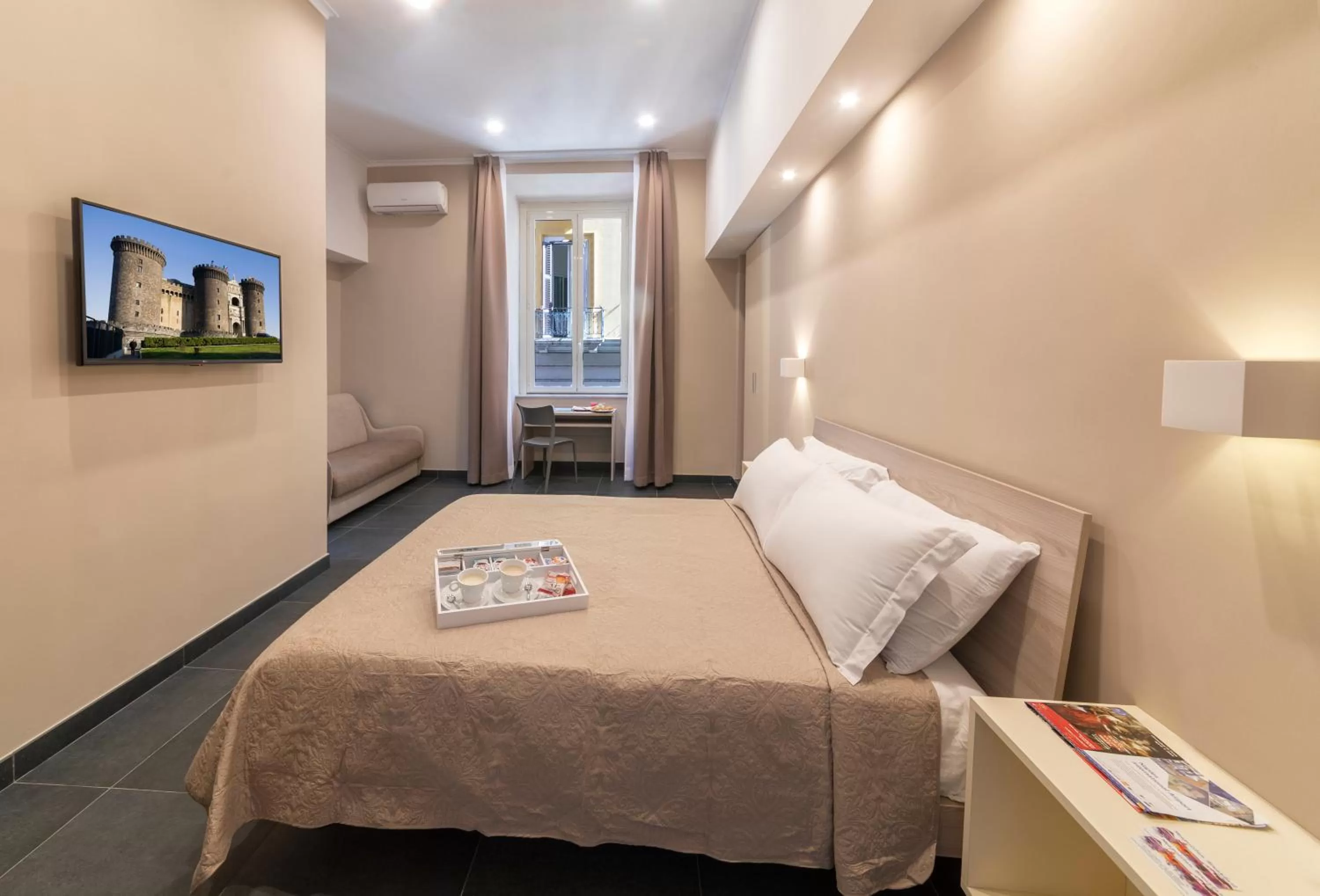 Bed in Neapolitan Breakfast