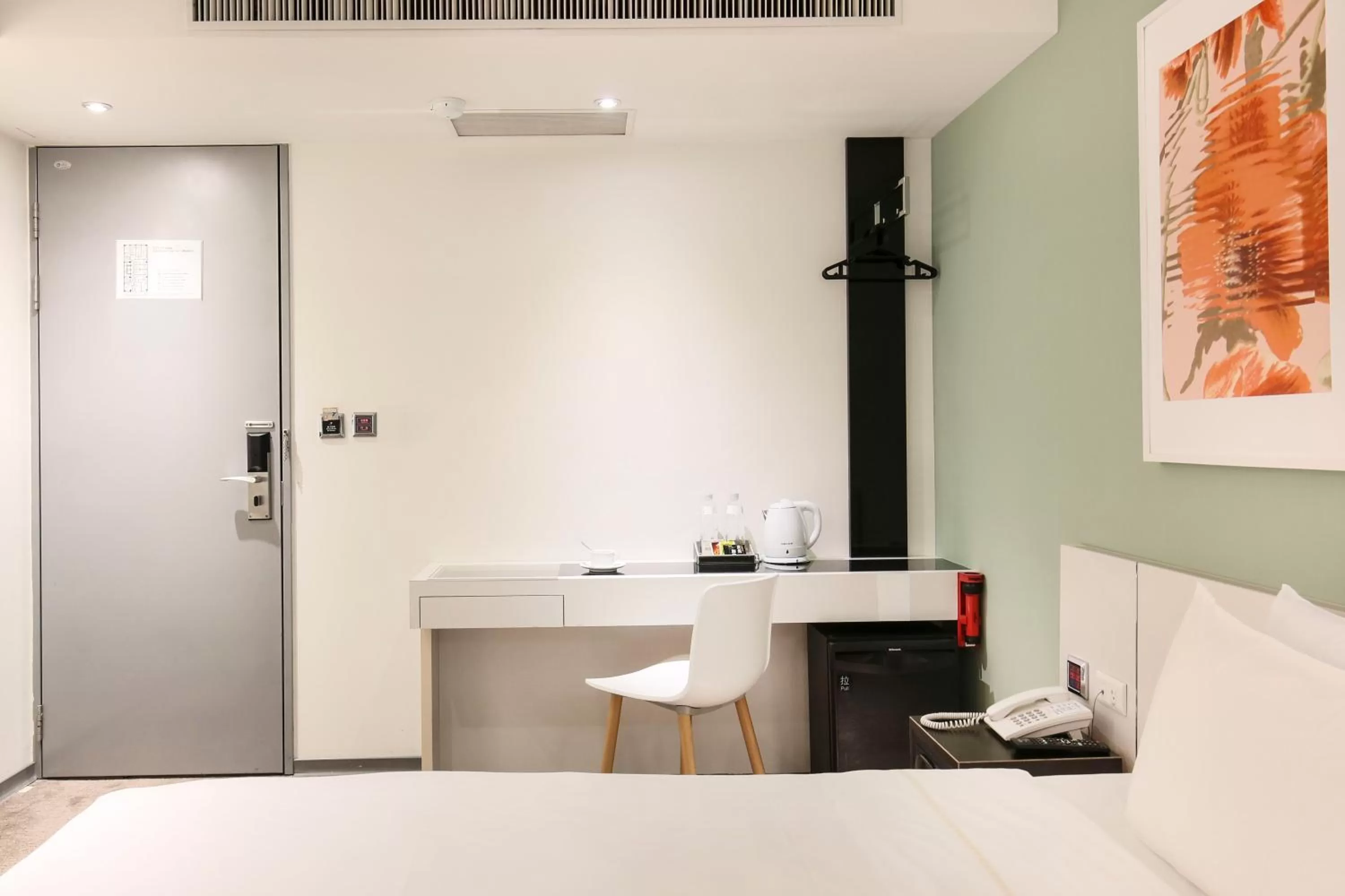 Photo of the whole room in CityInn Hotel Taipei Station Branch III