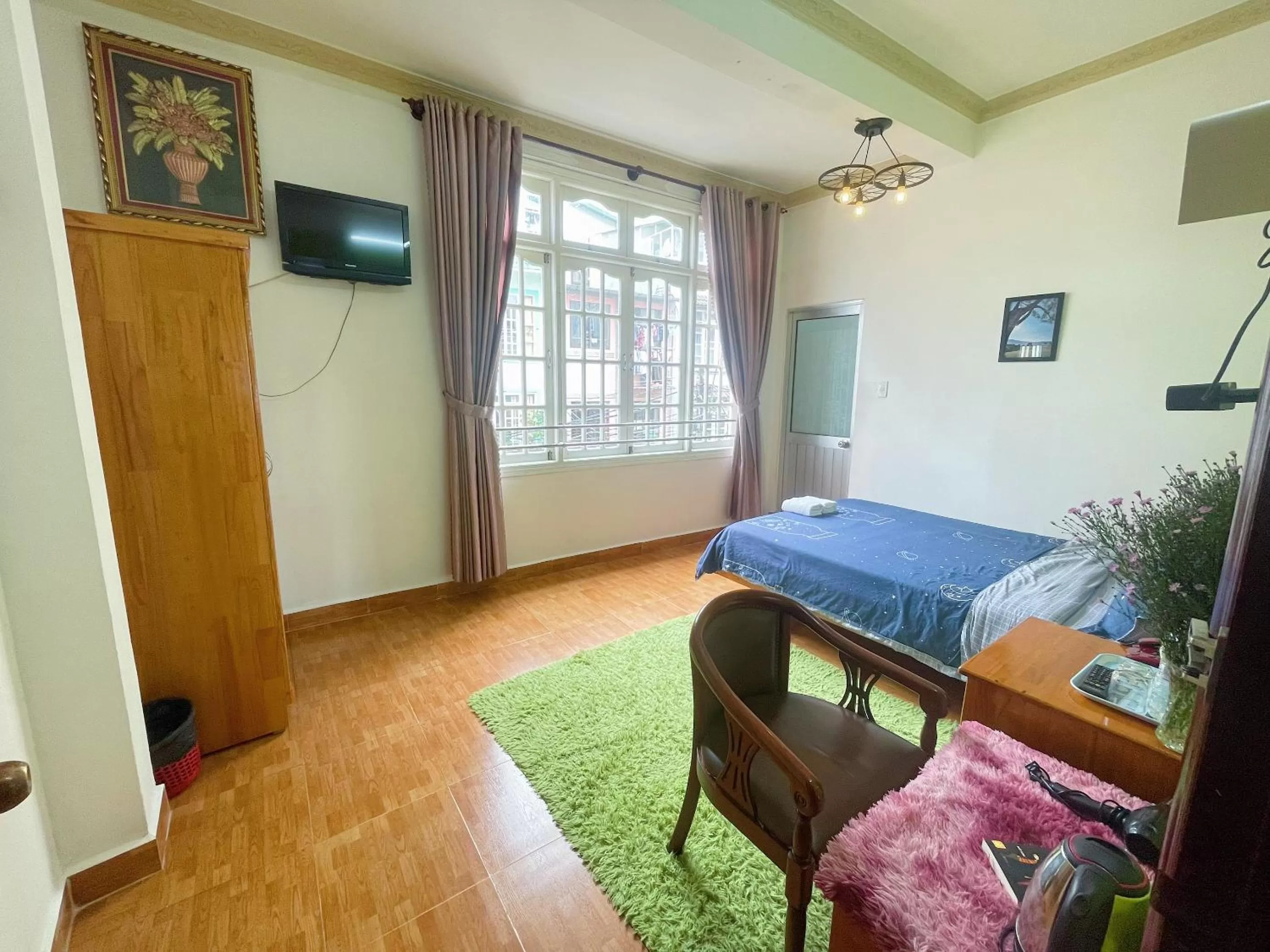 TV/Entertainment Center in Anh Hào Hotel