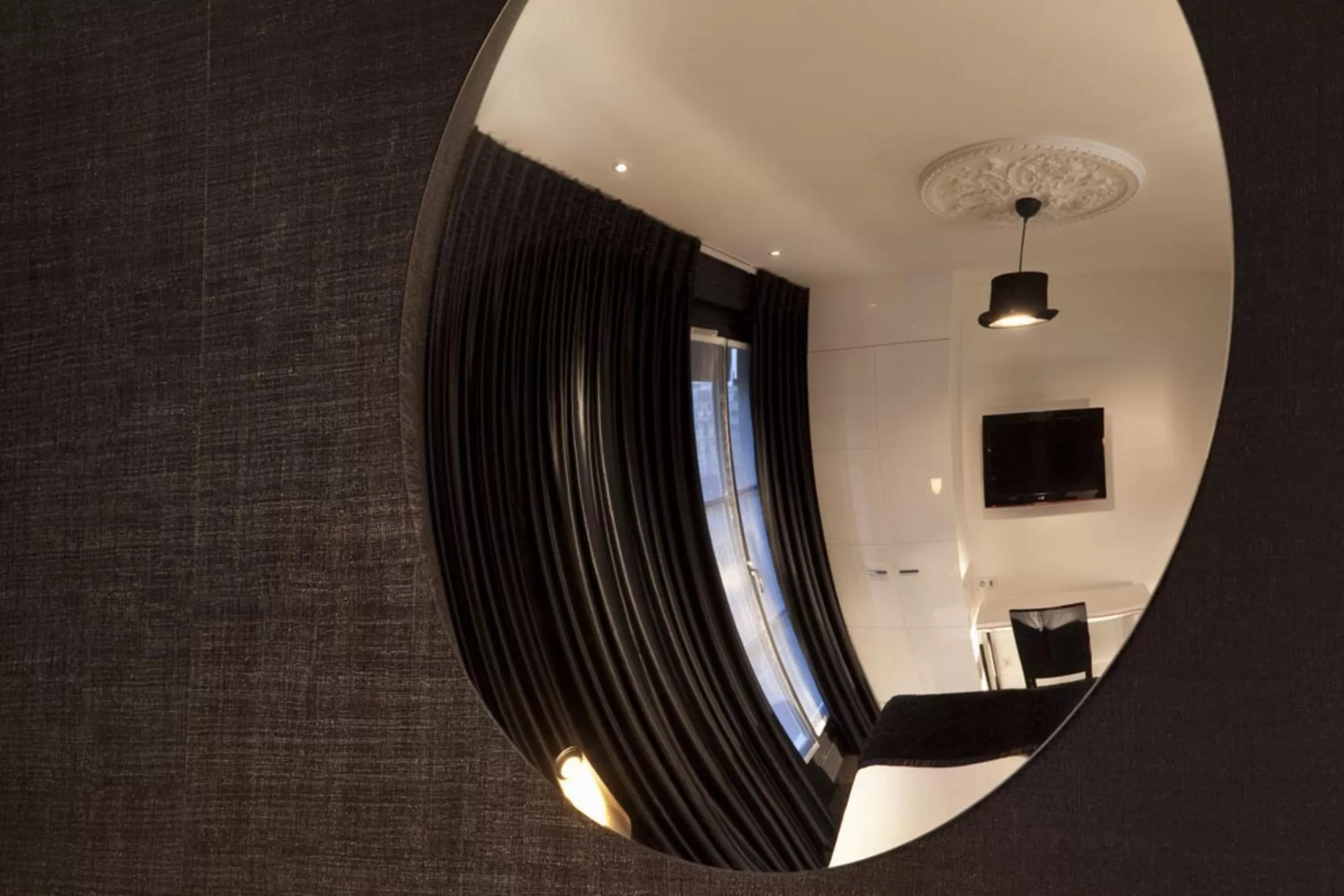 Photo of the whole room in First Hotel Paris Tour Eiffel