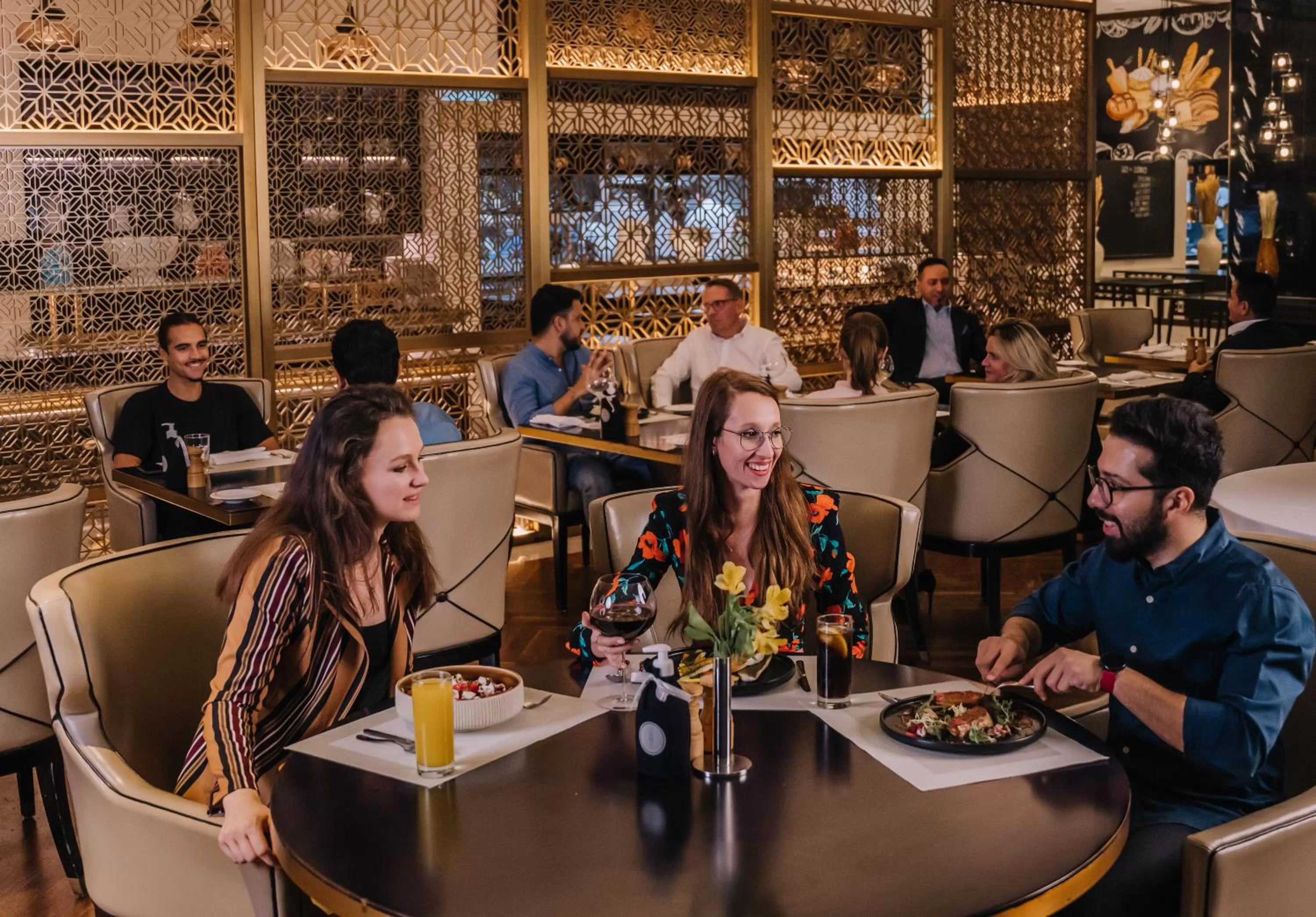Restaurant/places to eat in The H Dubai