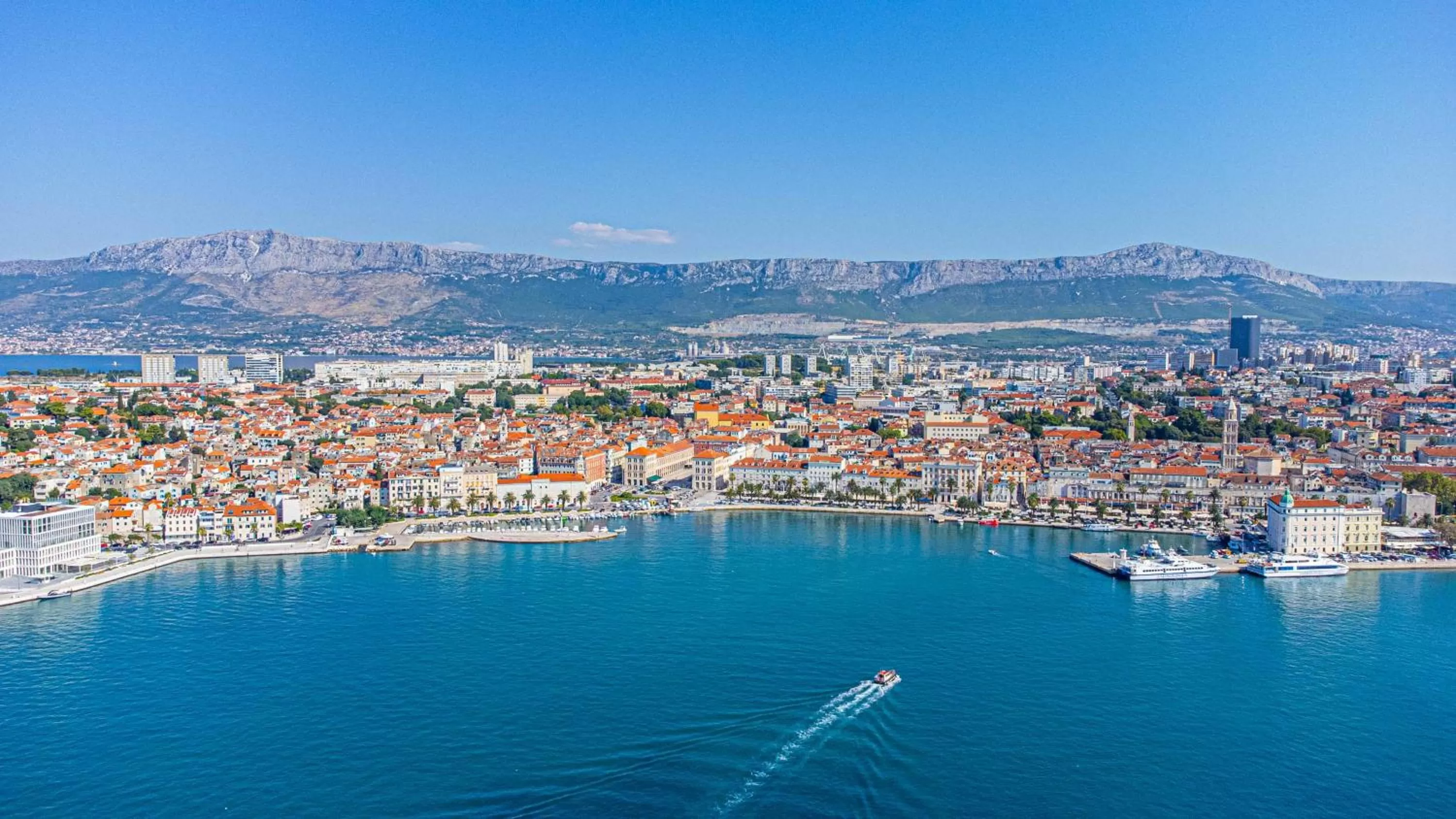 Bird's eye view in City and Style Luxury Rooms Split