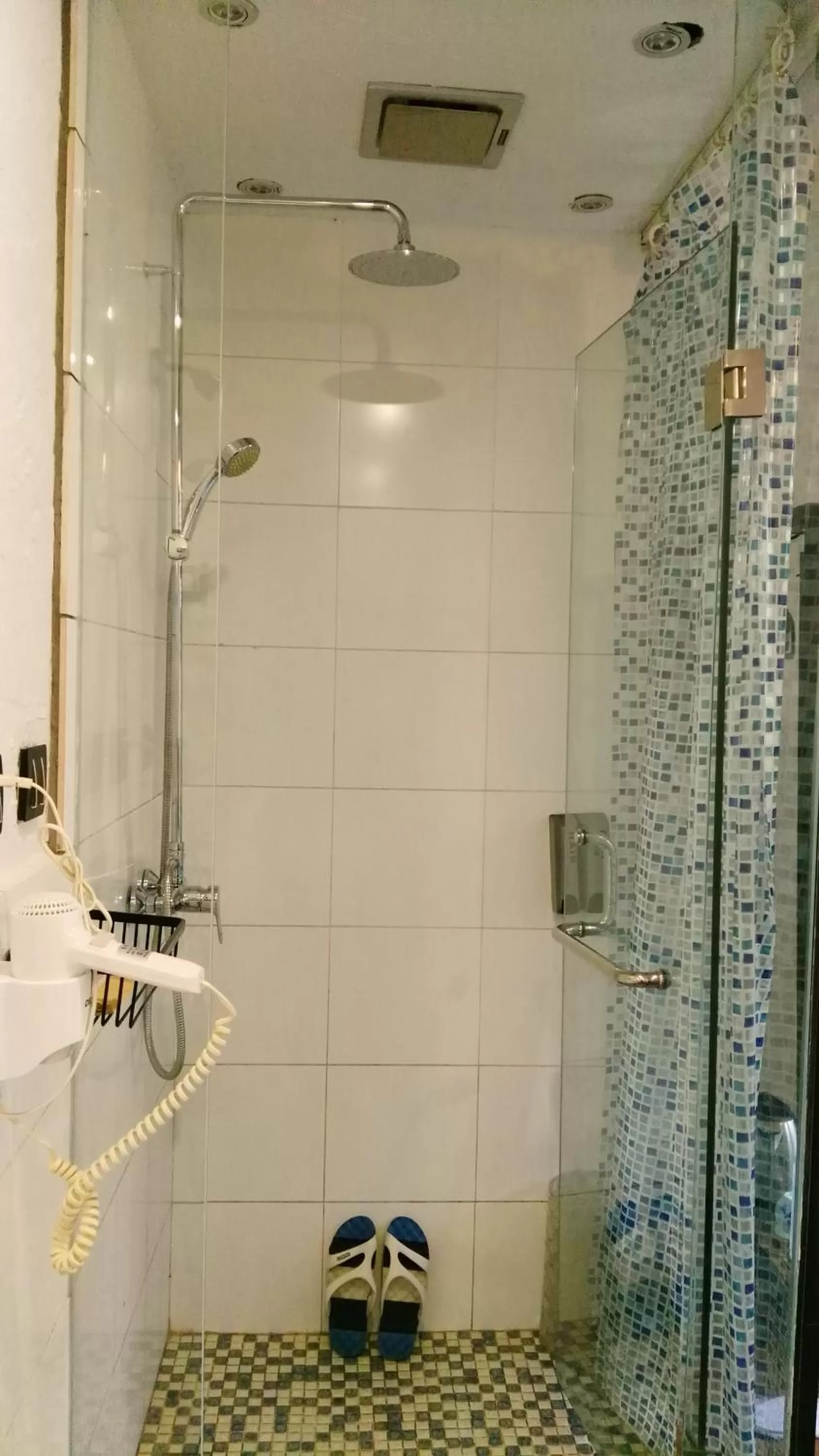 Shower, Bathroom in Hidden Hotel