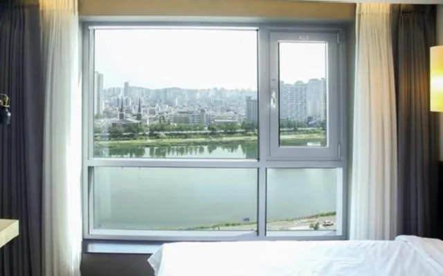 Bedroom in hotel riverside