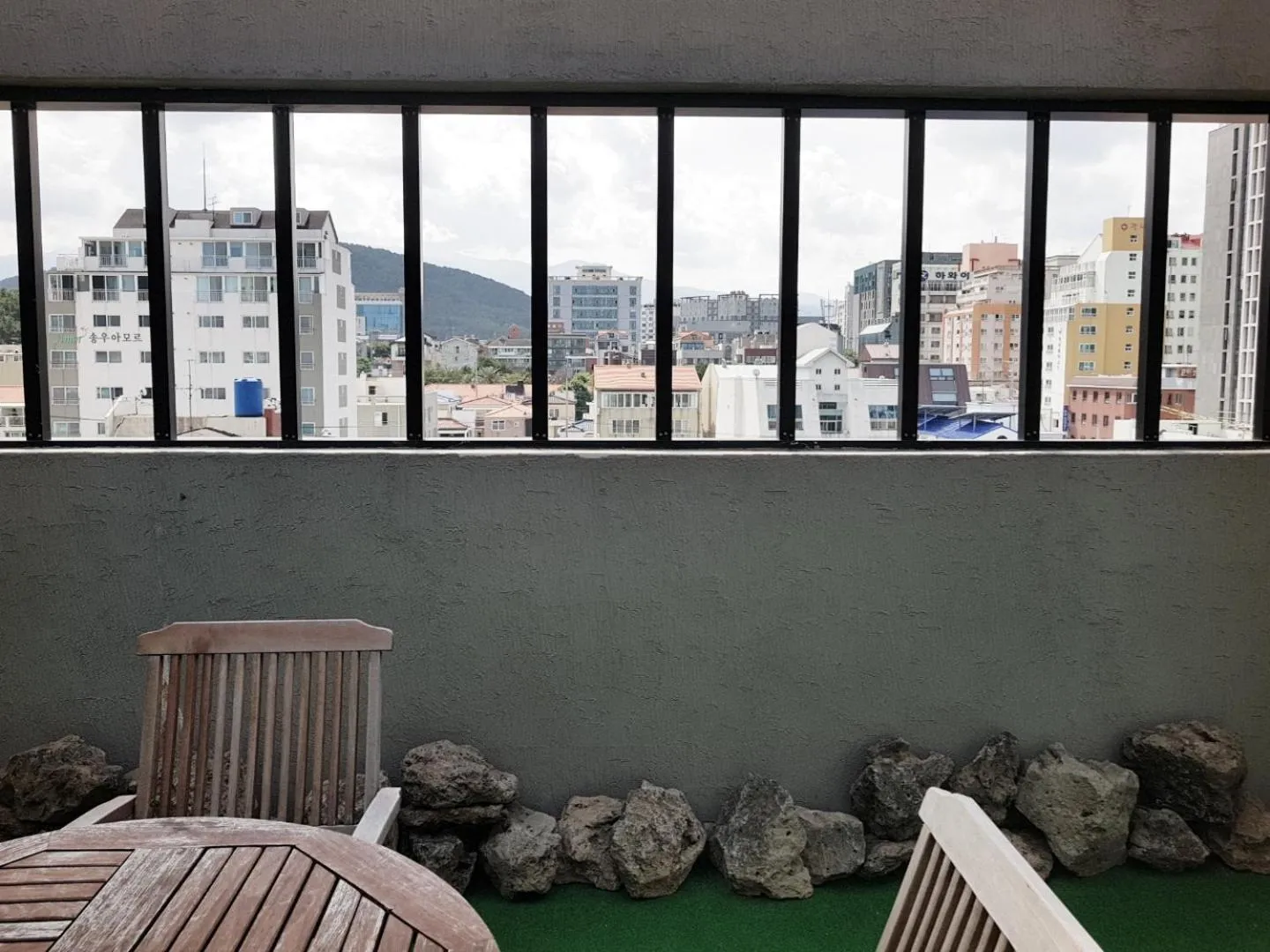 Decorative detail, Bed in Hotel Tong Yeondong Jeju