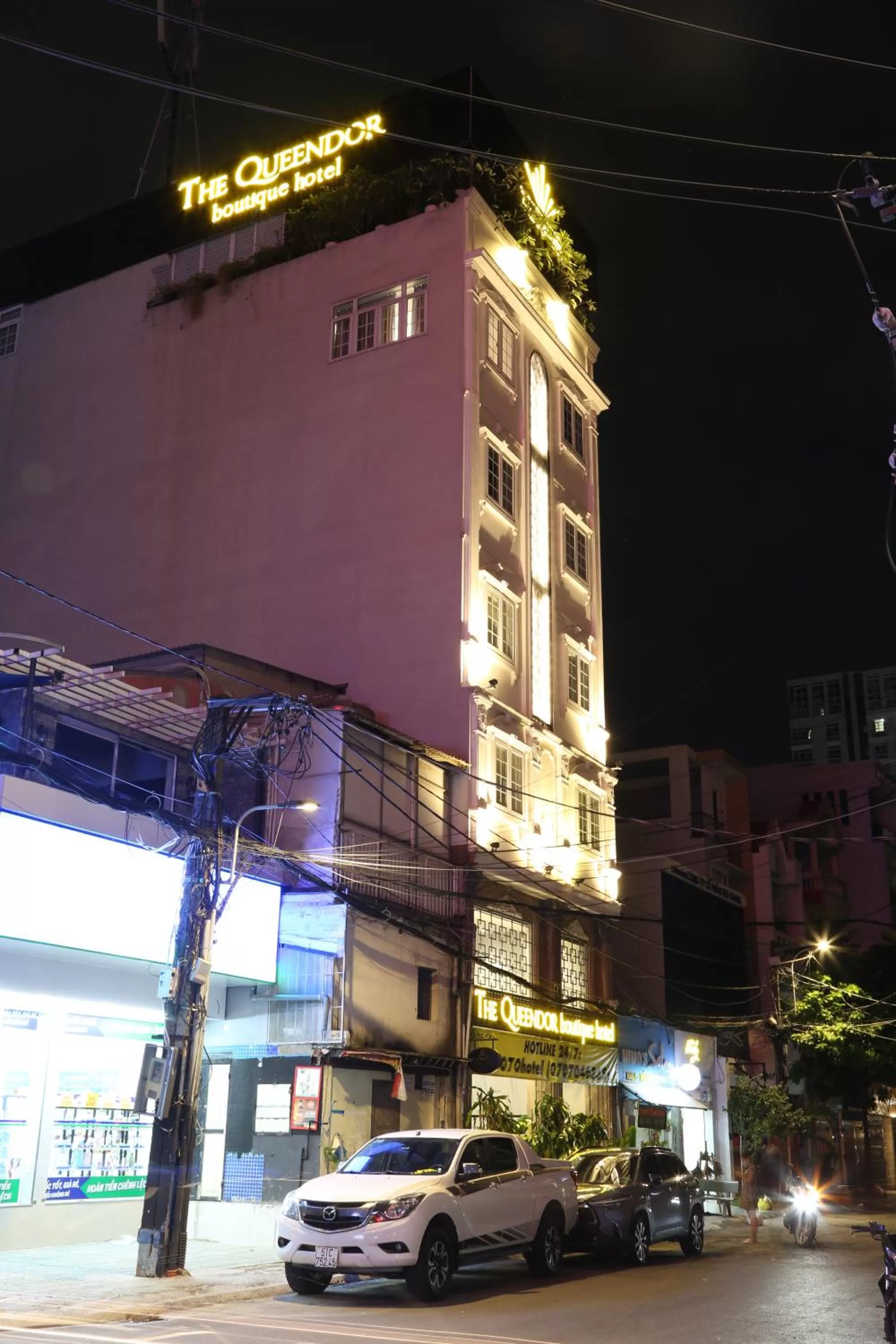 Property building in THE QUEENDOR BOUTIQUE HOTEL