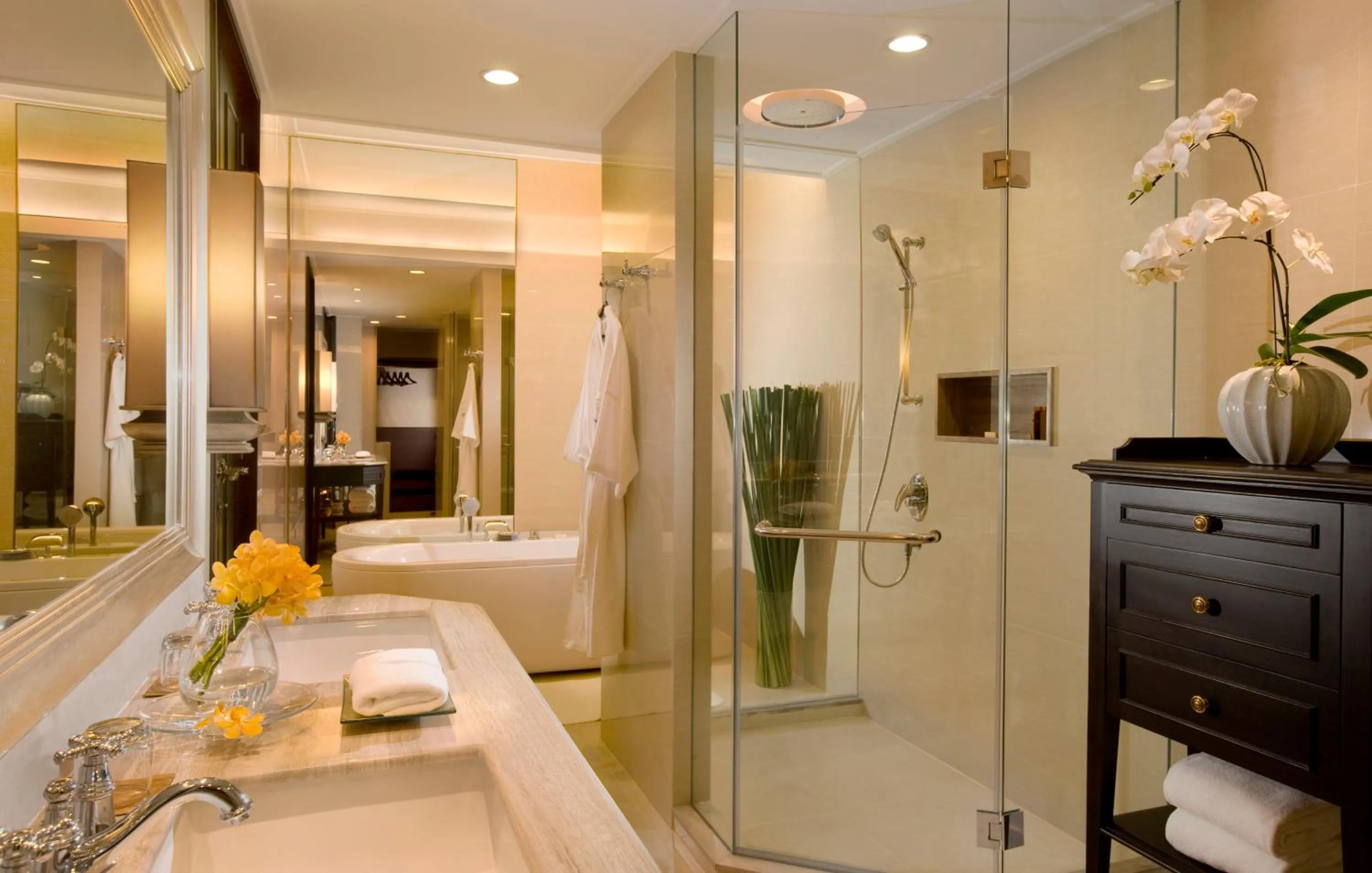 Bathroom in Dusit Thani Pattaya
