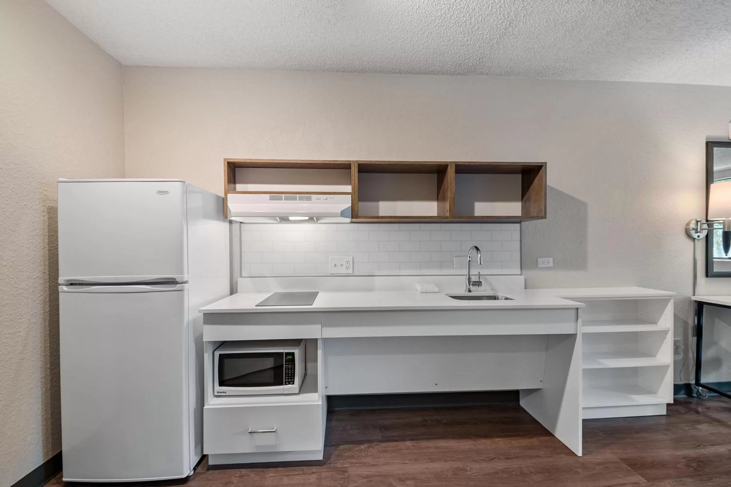Kitchen or kitchenette in Extended Stay America Premier Suites - Miami - Downtown Brickell - Cruise Port