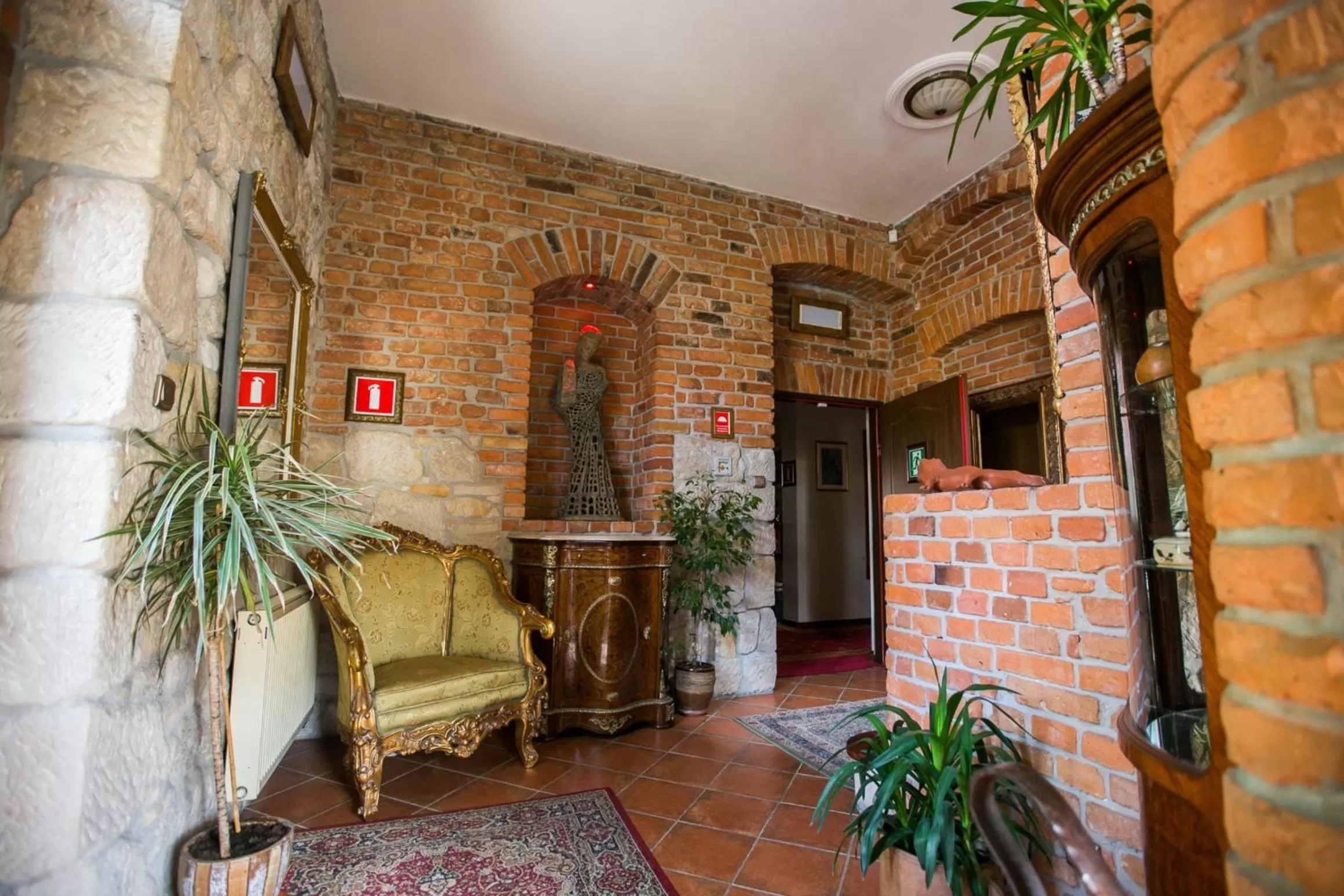 Lobby or reception in Hotel Ambasada Bolesławiec