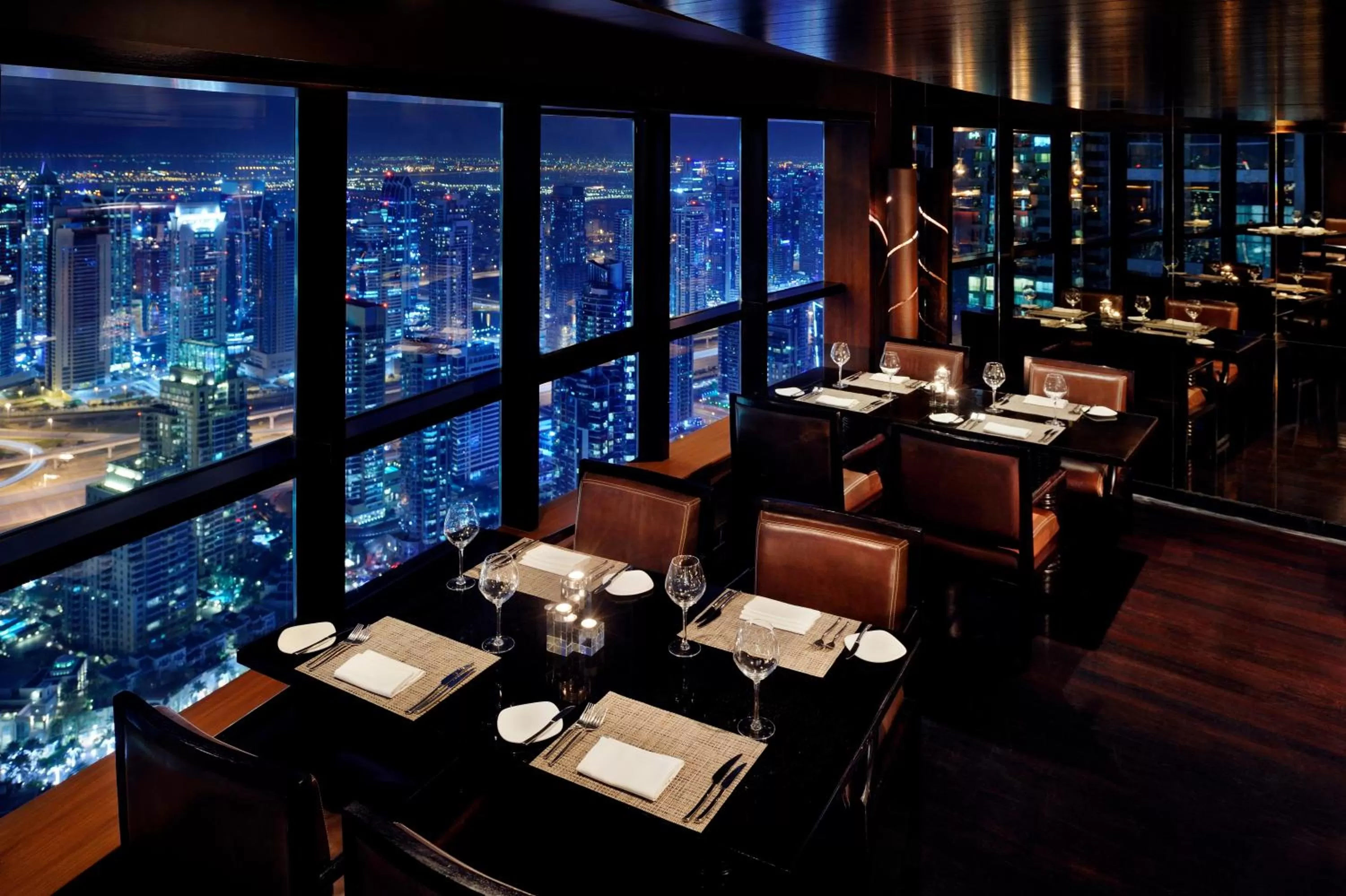 Restaurant/places to eat in Dubai Marriott Harbour Hotel And Suites
