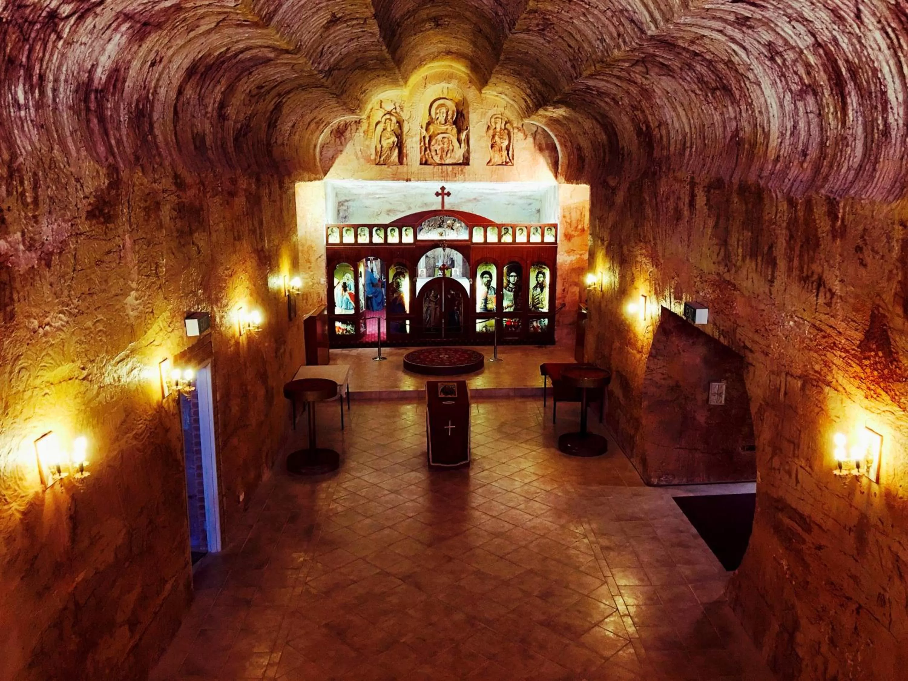 Nearby landmark in Opal Inn Hotel, Motel, Caravan Park