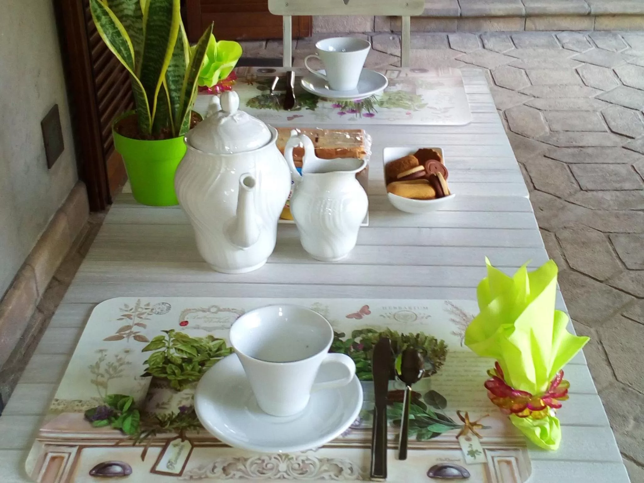 Italian breakfast in B&B Luce Riflessa