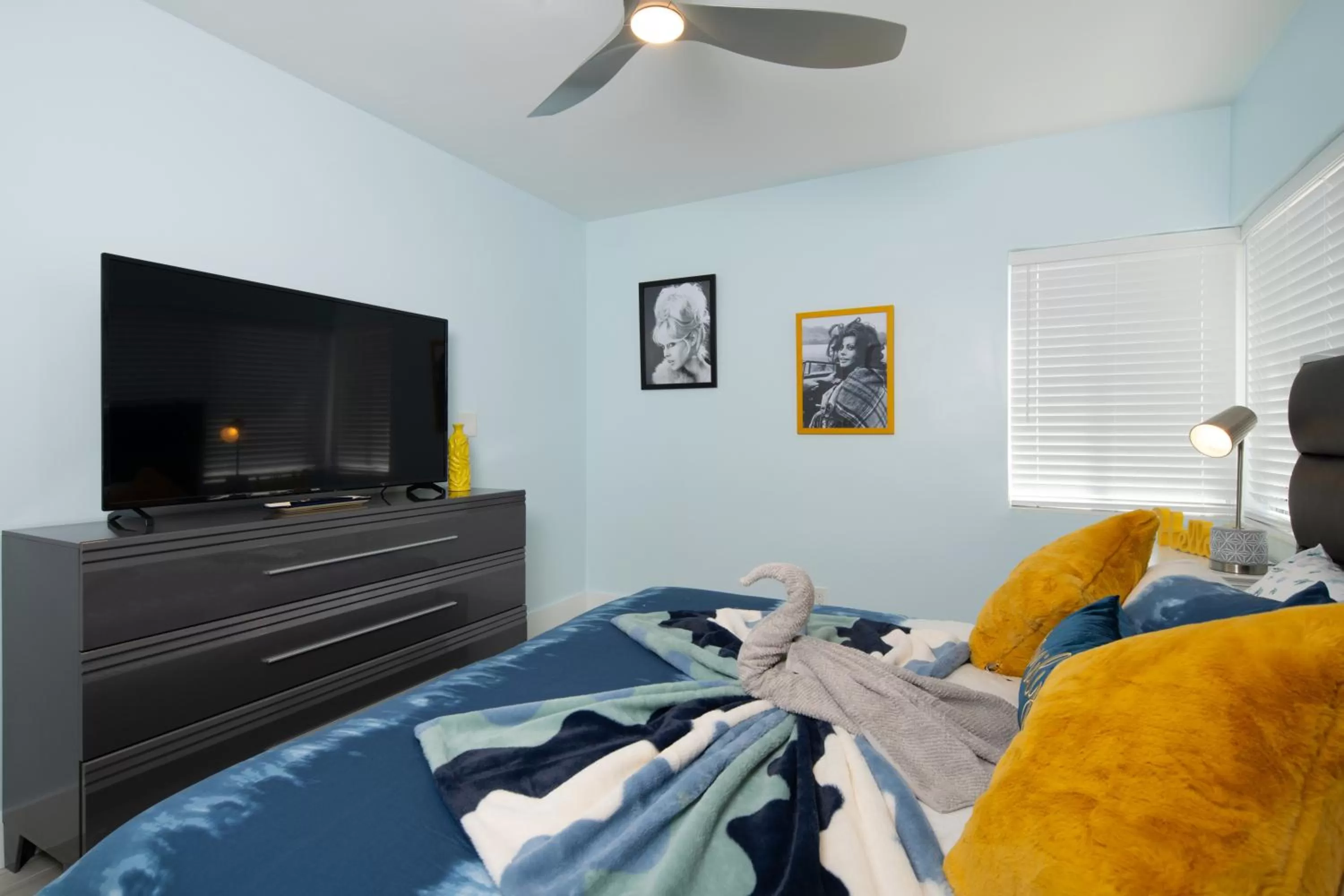 Bedroom in The Surf Hollywood Beach