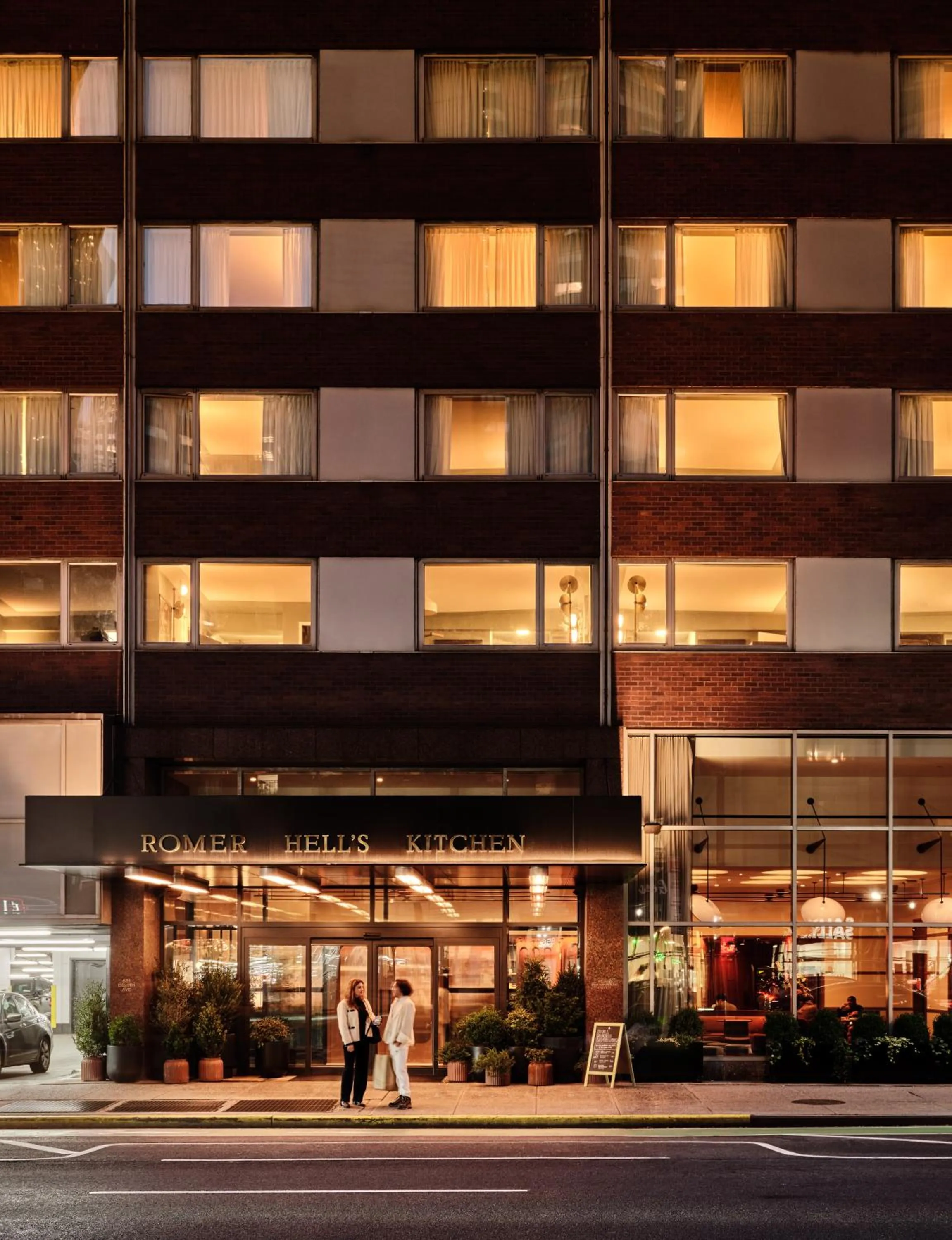 Property building in Romer Hell's Kitchen