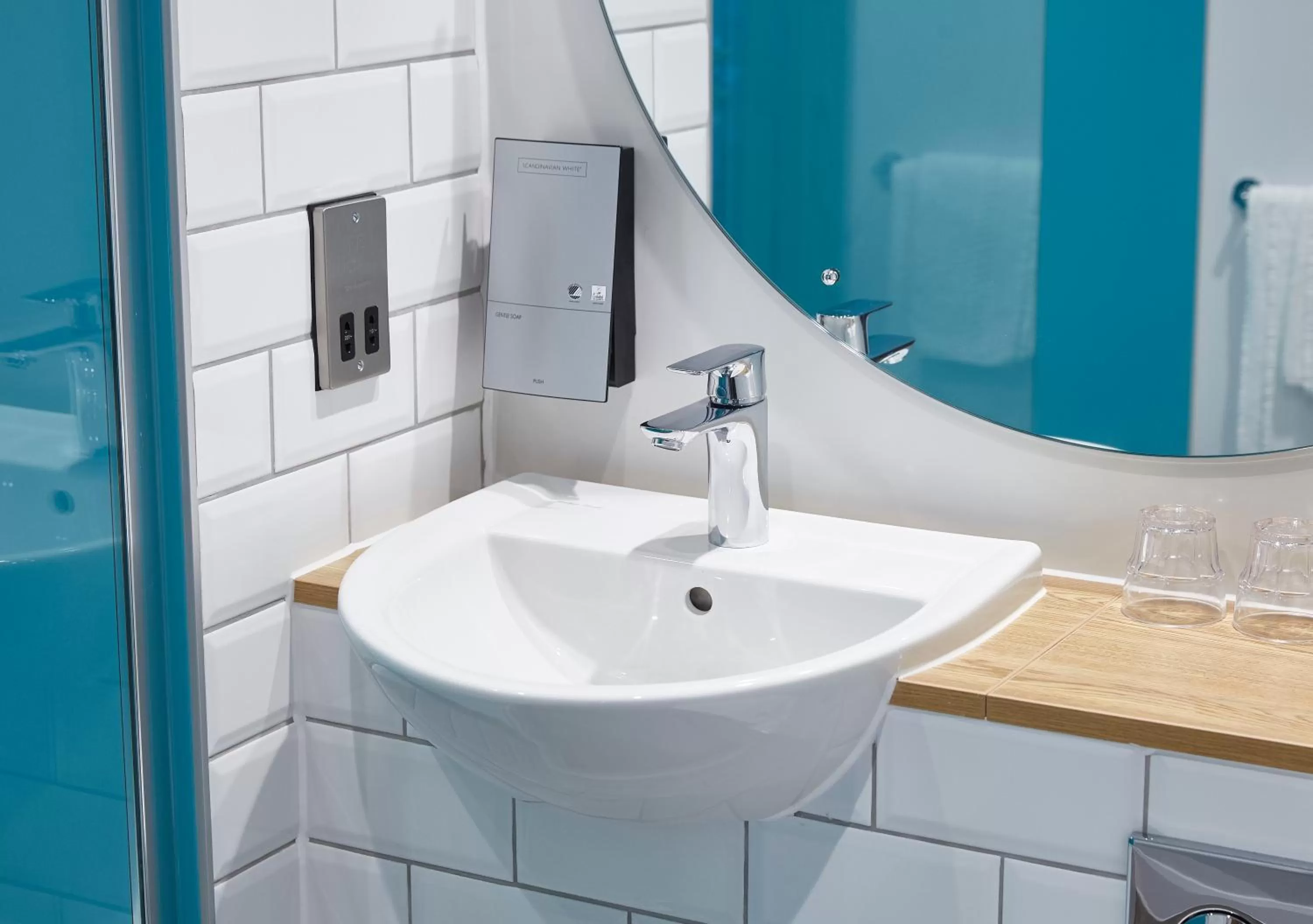 Bathroom in The Churchill By Greene King Inns