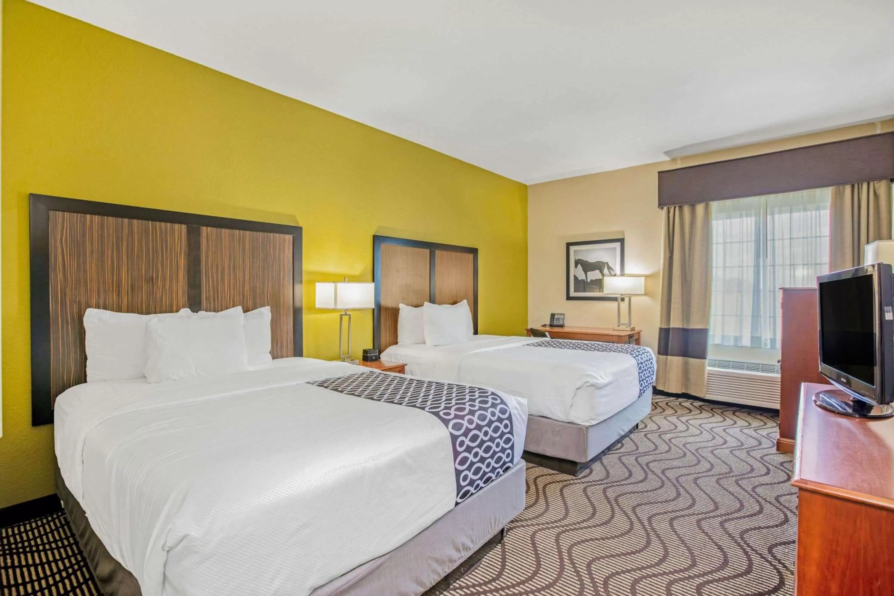 Photo of the whole room in La Quinta by Wyndham Corpus Christi Northwest