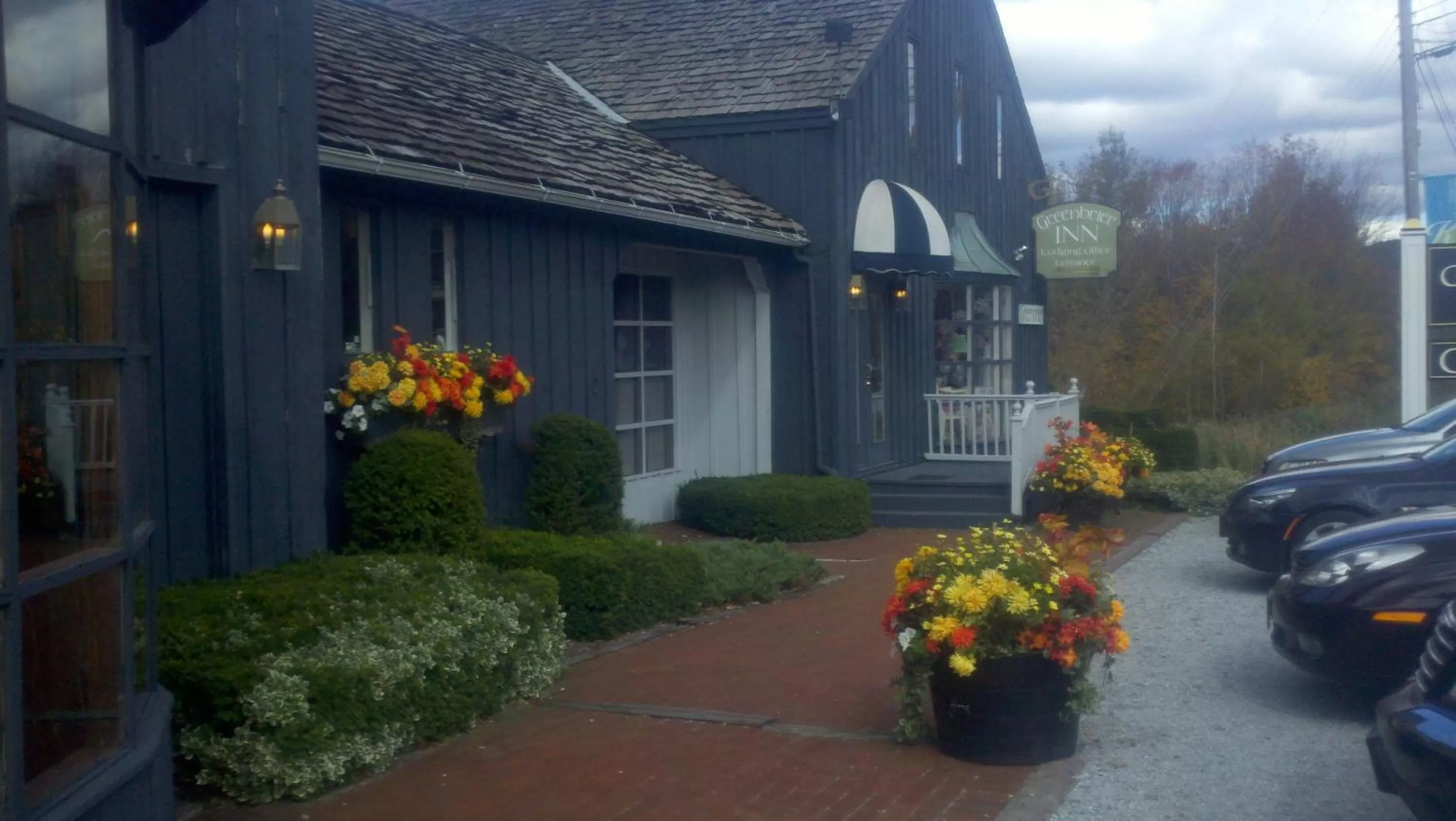 Facade/entrance in Greenbrier Inn Killington
