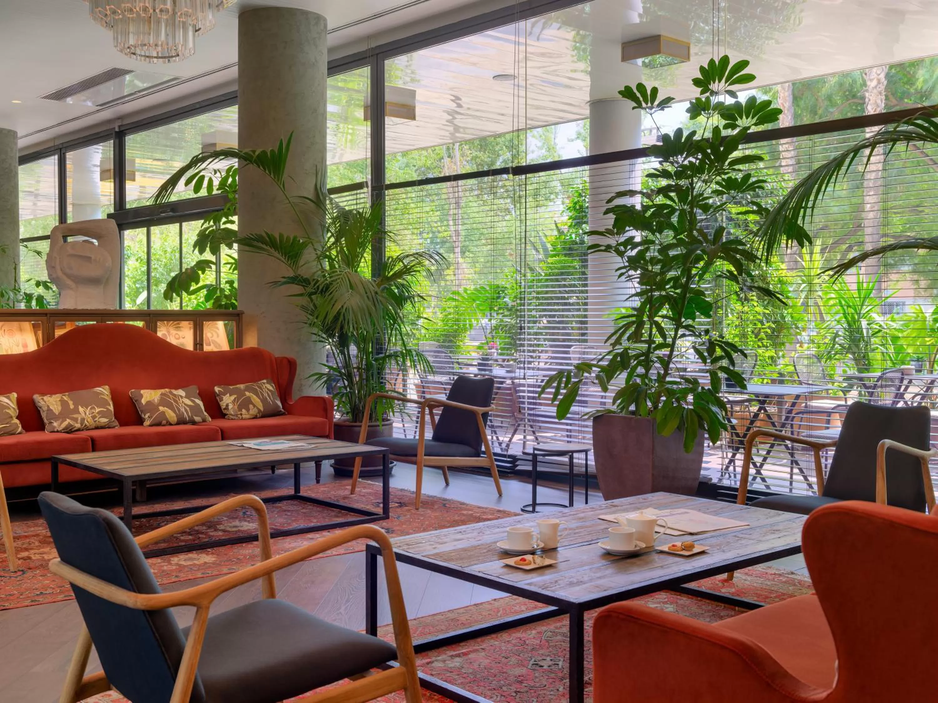 Lobby or reception in H10 Marina Barcelona