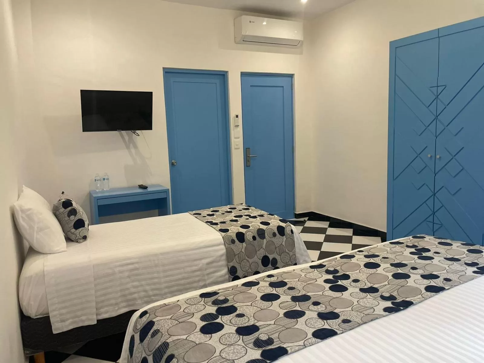 Photo of the whole room, Bed in WINDAY HOTEL - Cerca 5a Avenida