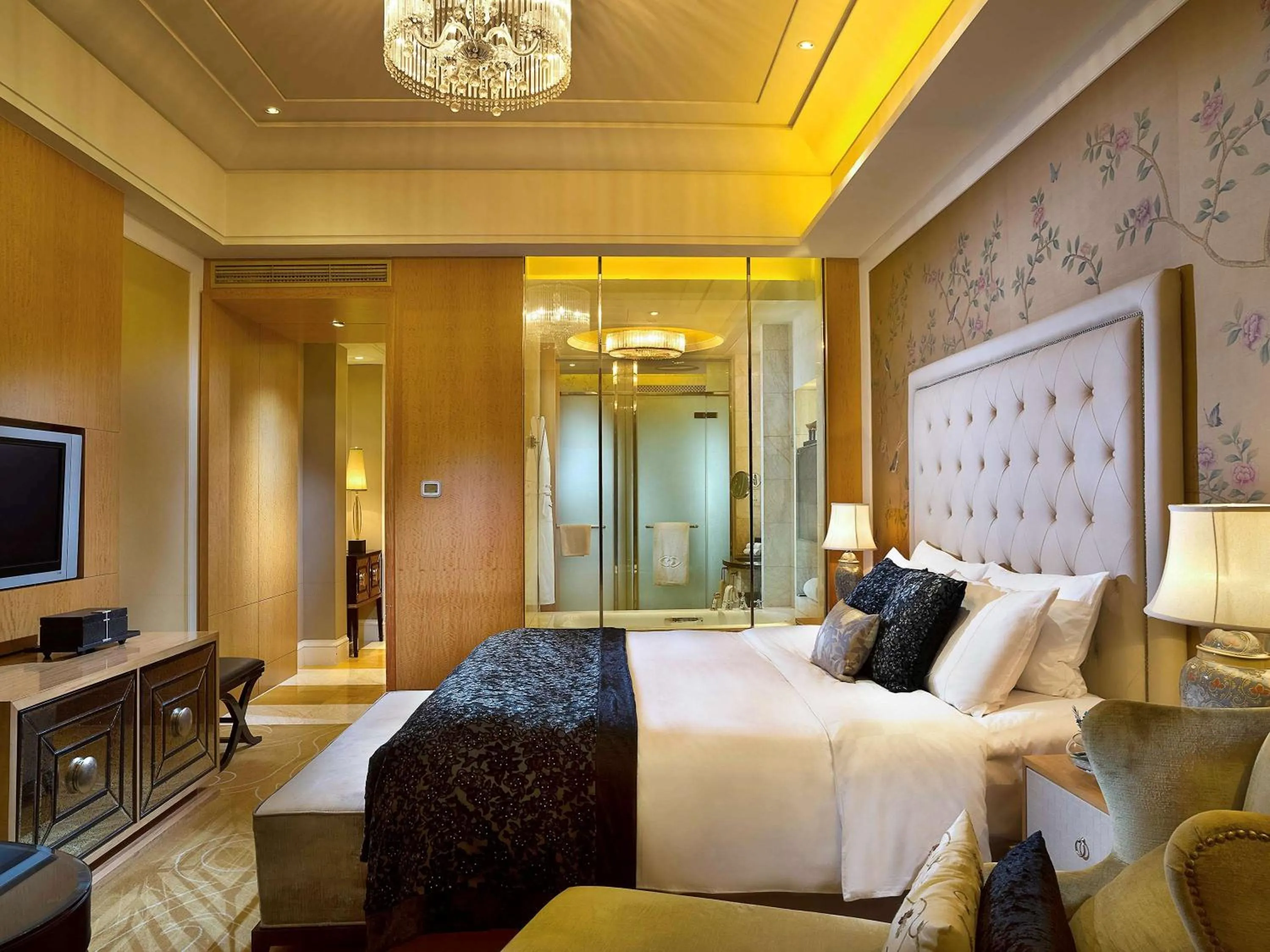 Photo of the whole room, Bed in Wanda Vista Beijing