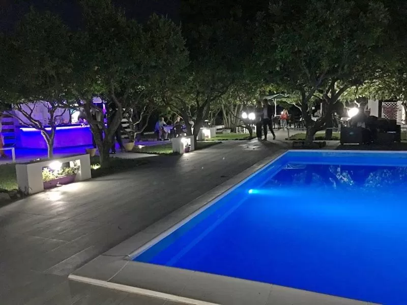 Restaurant/places to eat in Villa Nicodemo