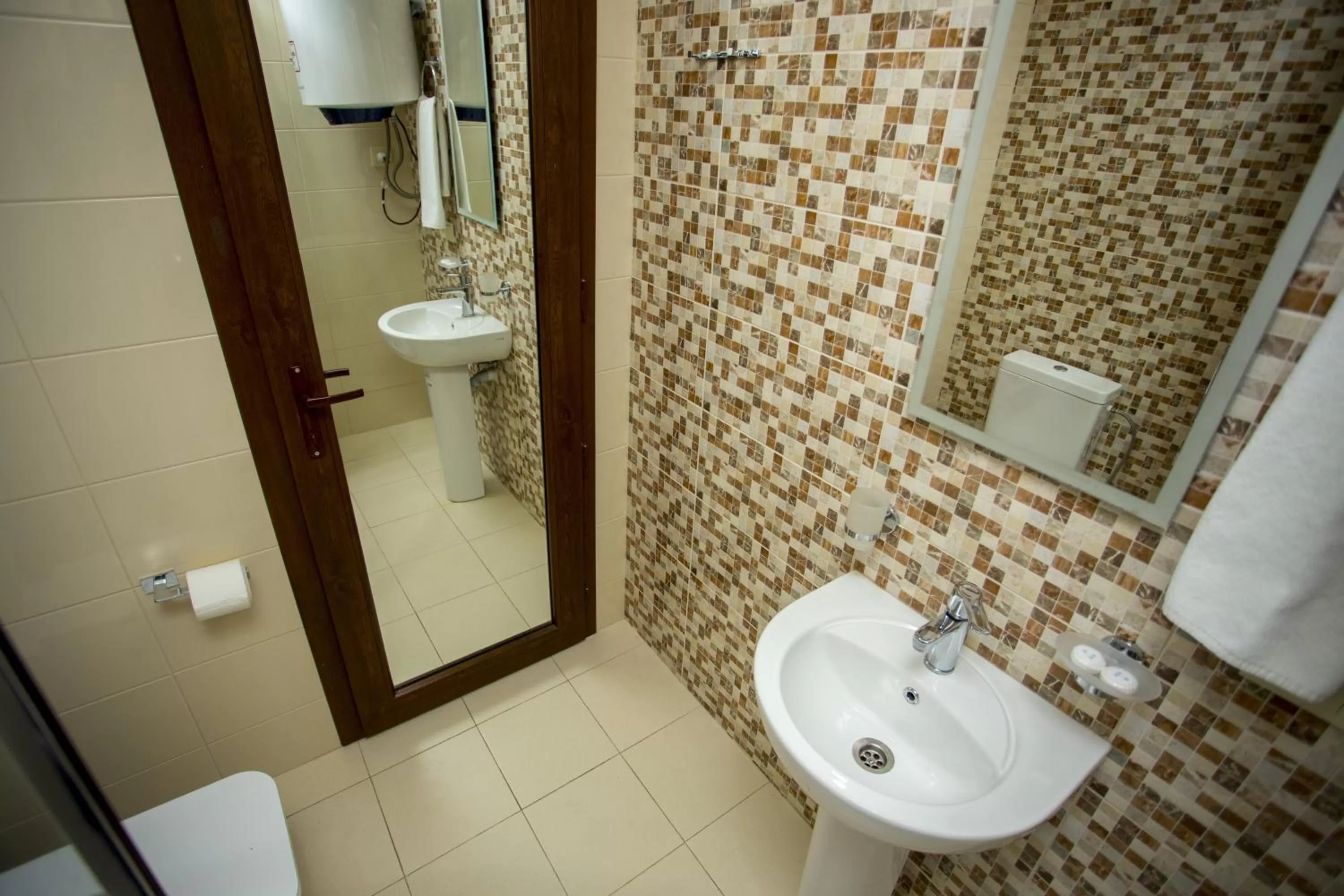 Shower in Blue Star Batumi