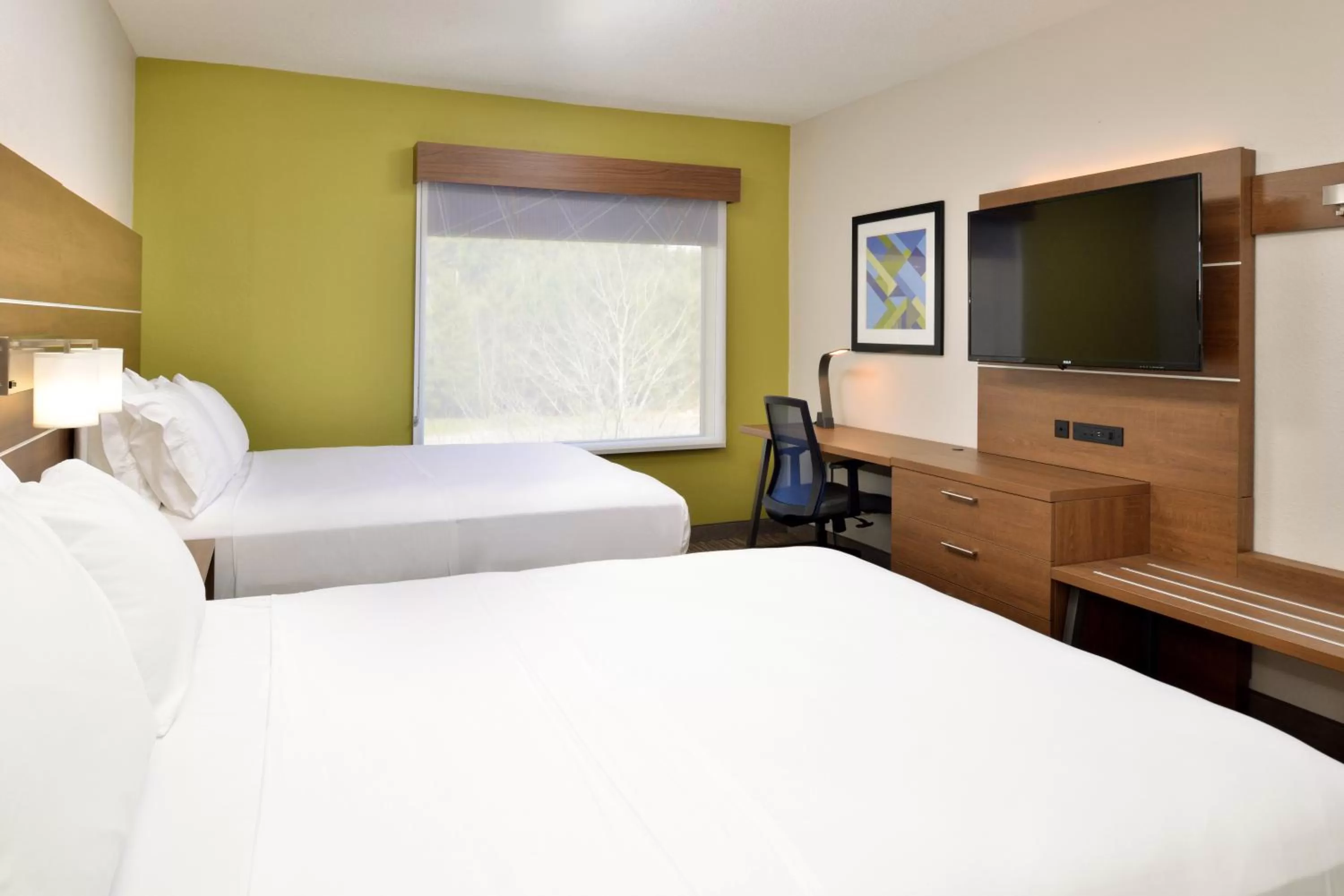 Bed in Holiday Inn Express Blowing Rock South by IHG