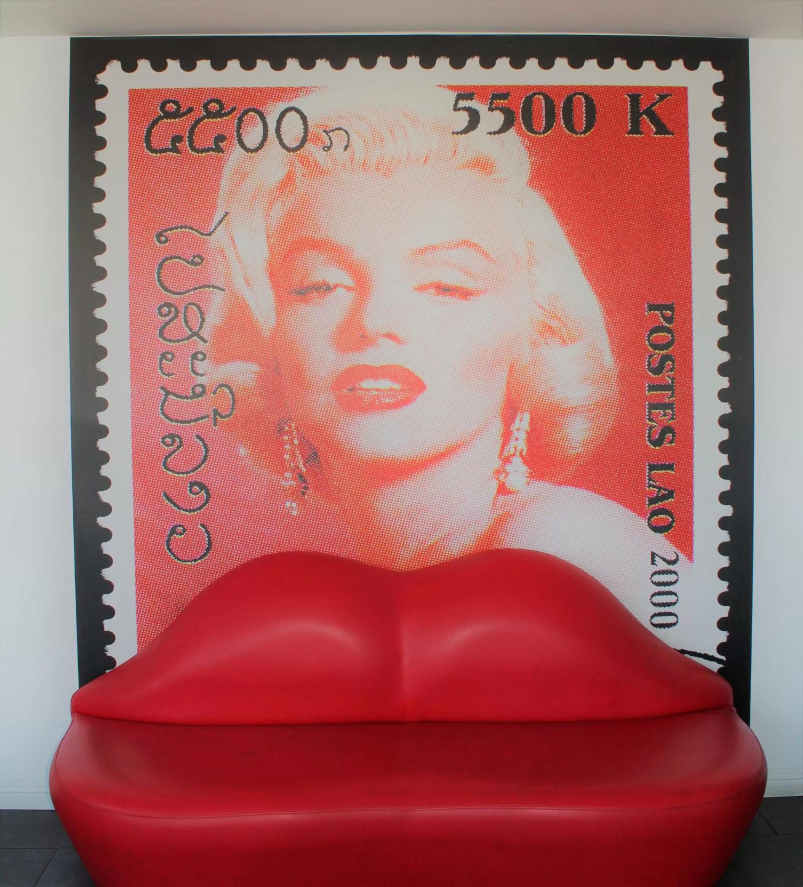 Decorative detail in Rodeway Inn South San Francisco Airport