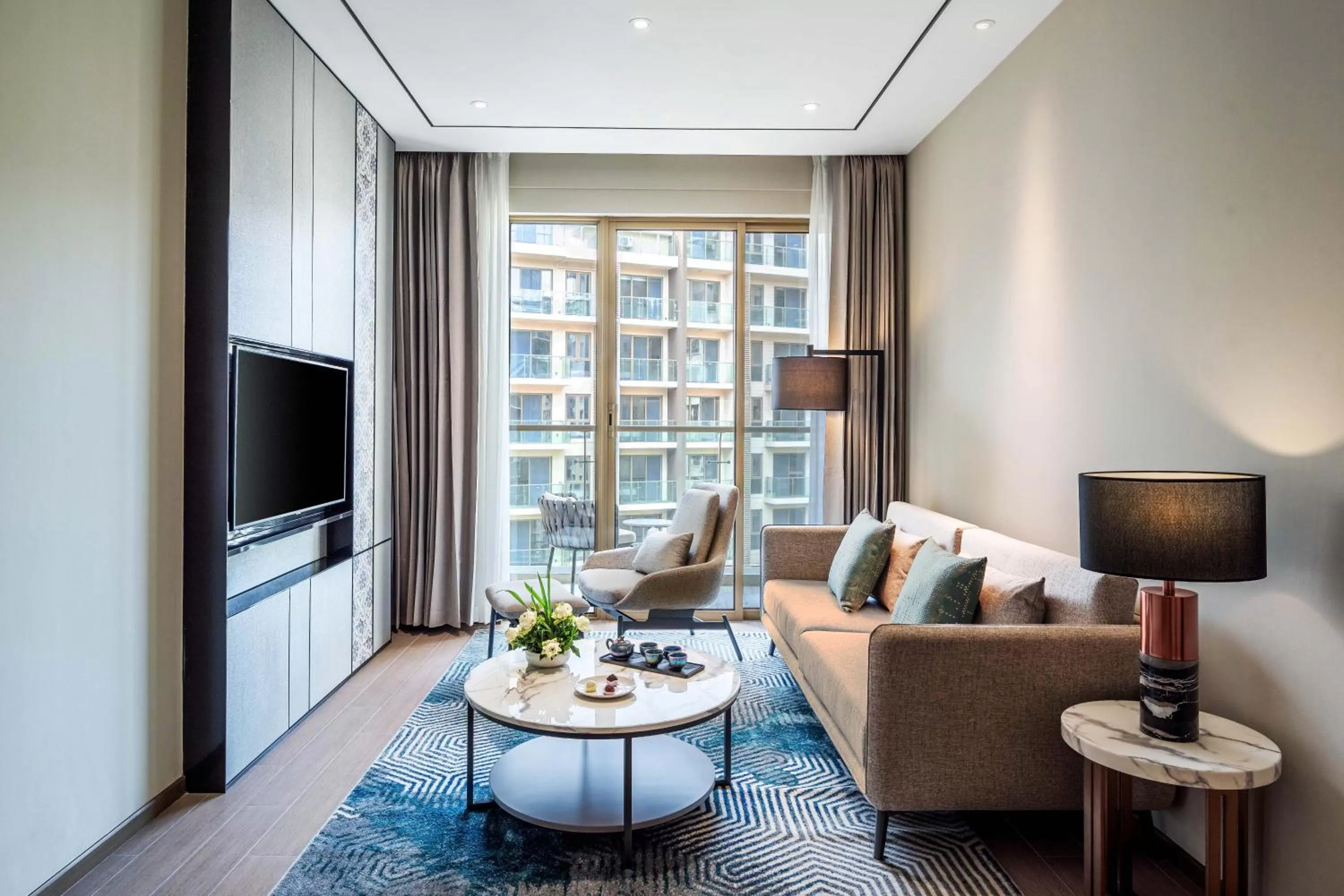 TV and multimedia in Oakwood Premier Phnom Penh