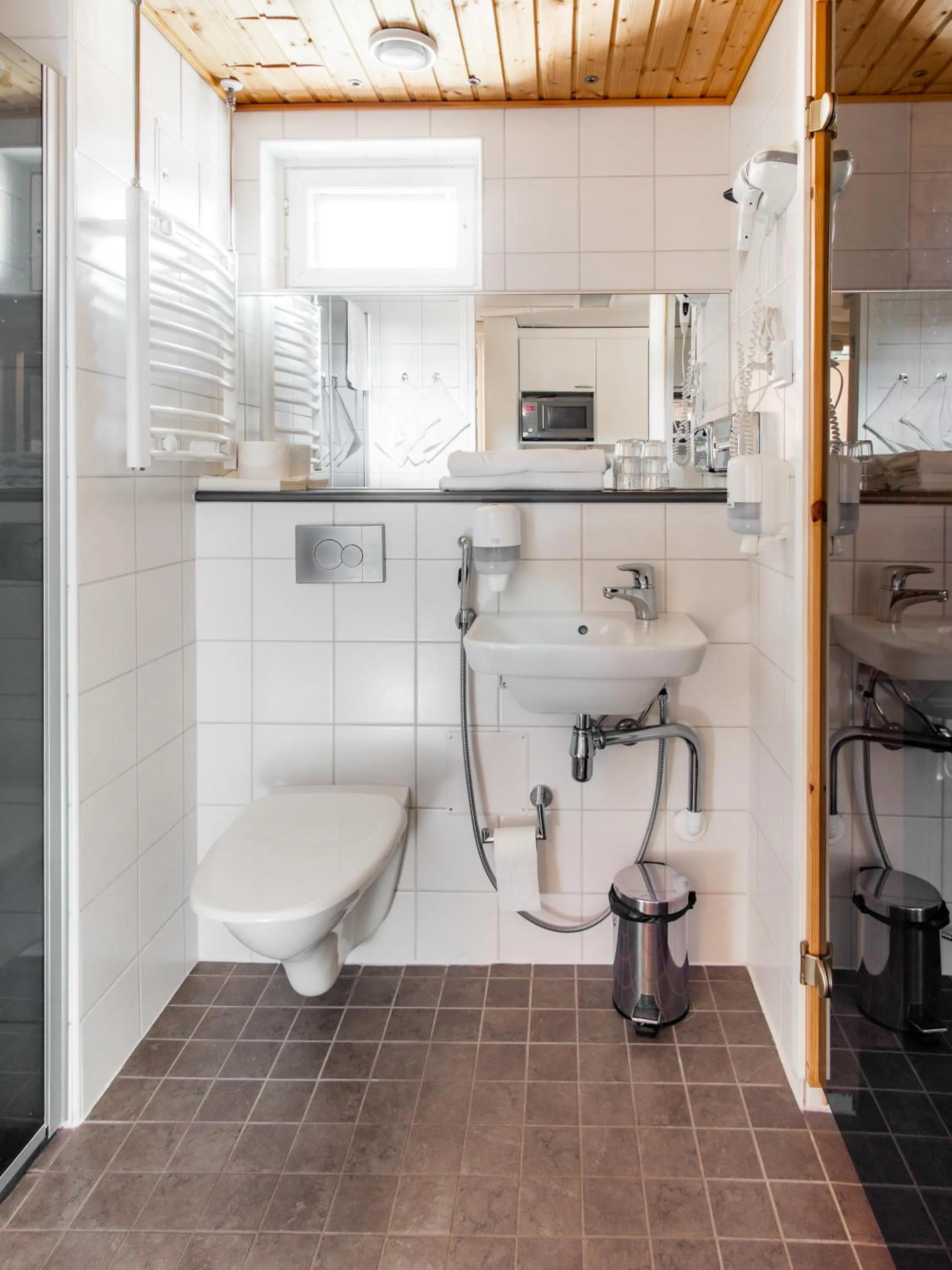 Bathroom in Hotel Jahtihovi