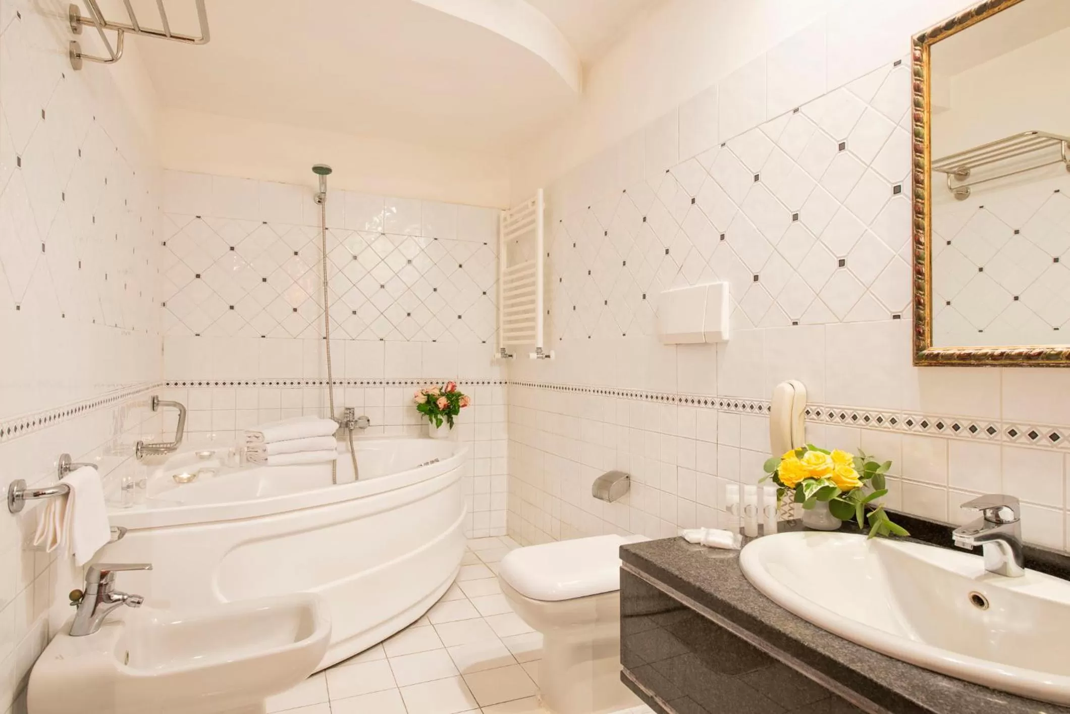 Bathroom in Atlante Garden Hotel