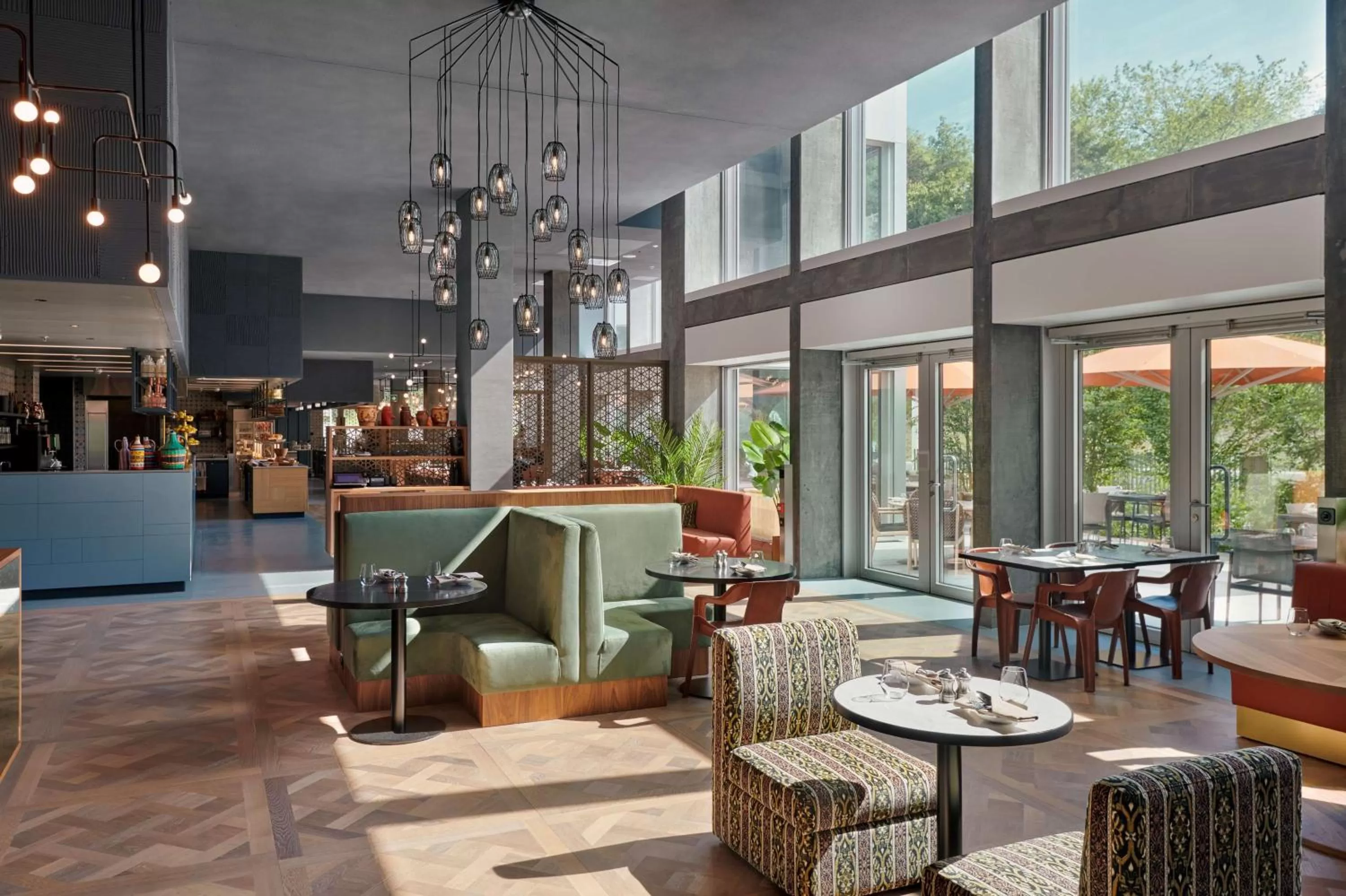 Restaurant/places to eat in Hyatt Regency Zurich Airport Circle