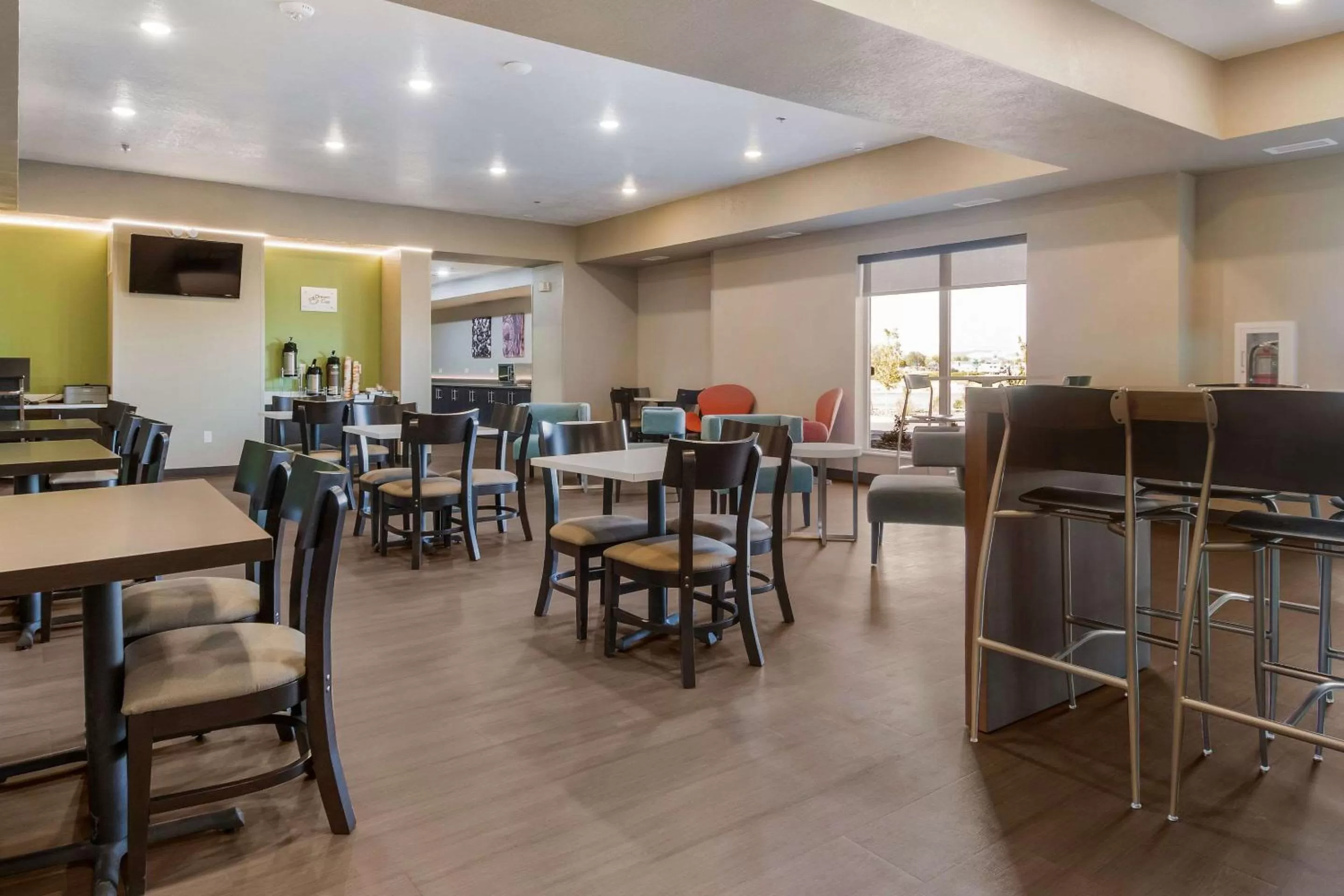 Restaurant/places to eat in Sleep Inn Boardman