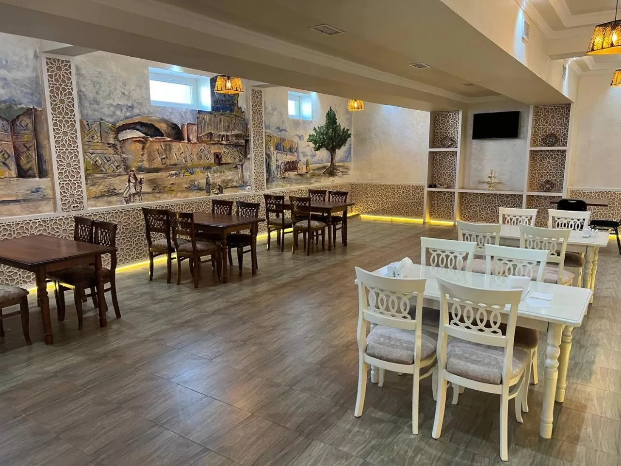 Restaurant/places to eat in Usman