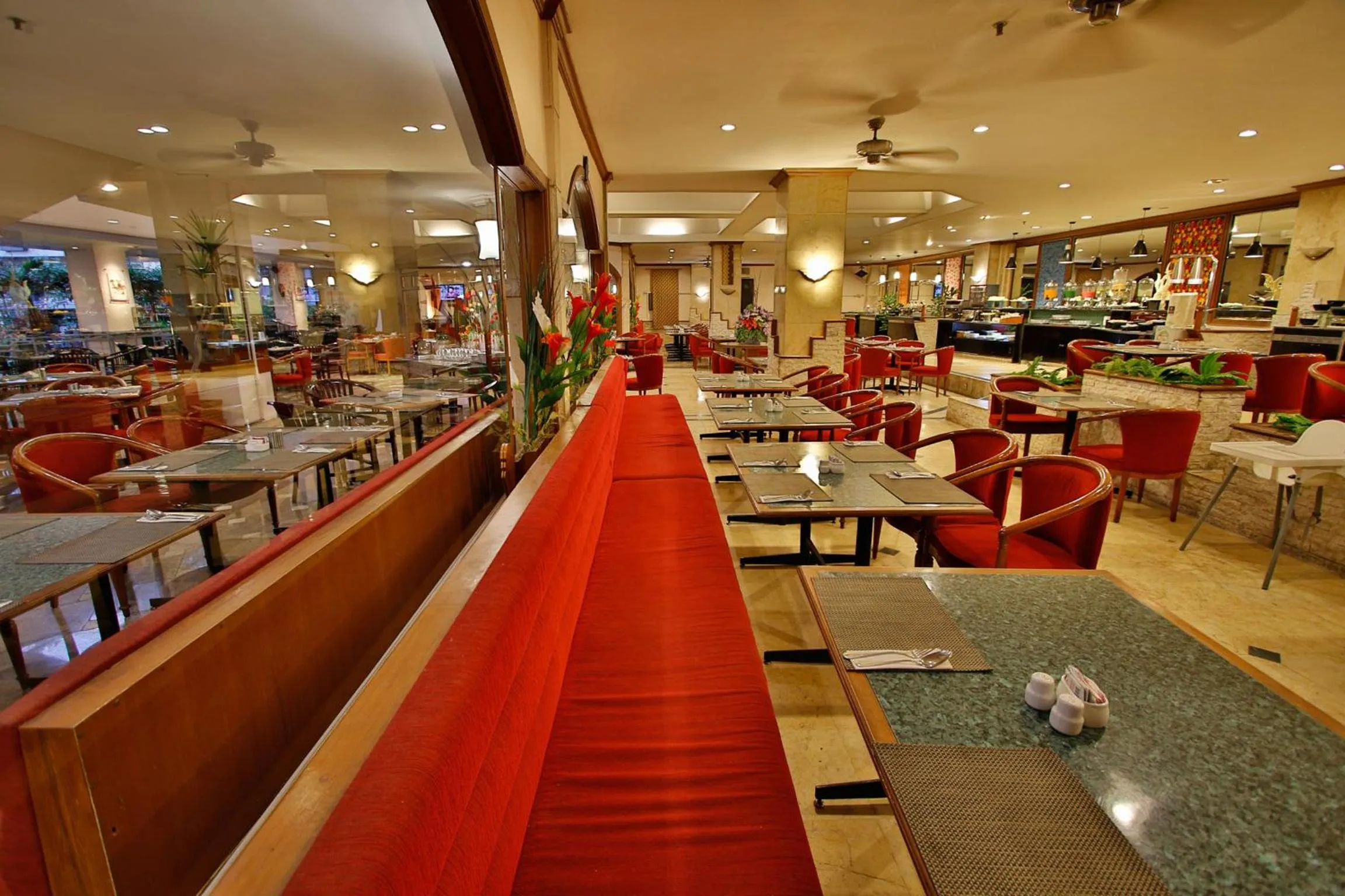 Restaurant/places to eat in The Jayakarta Suites Bandung