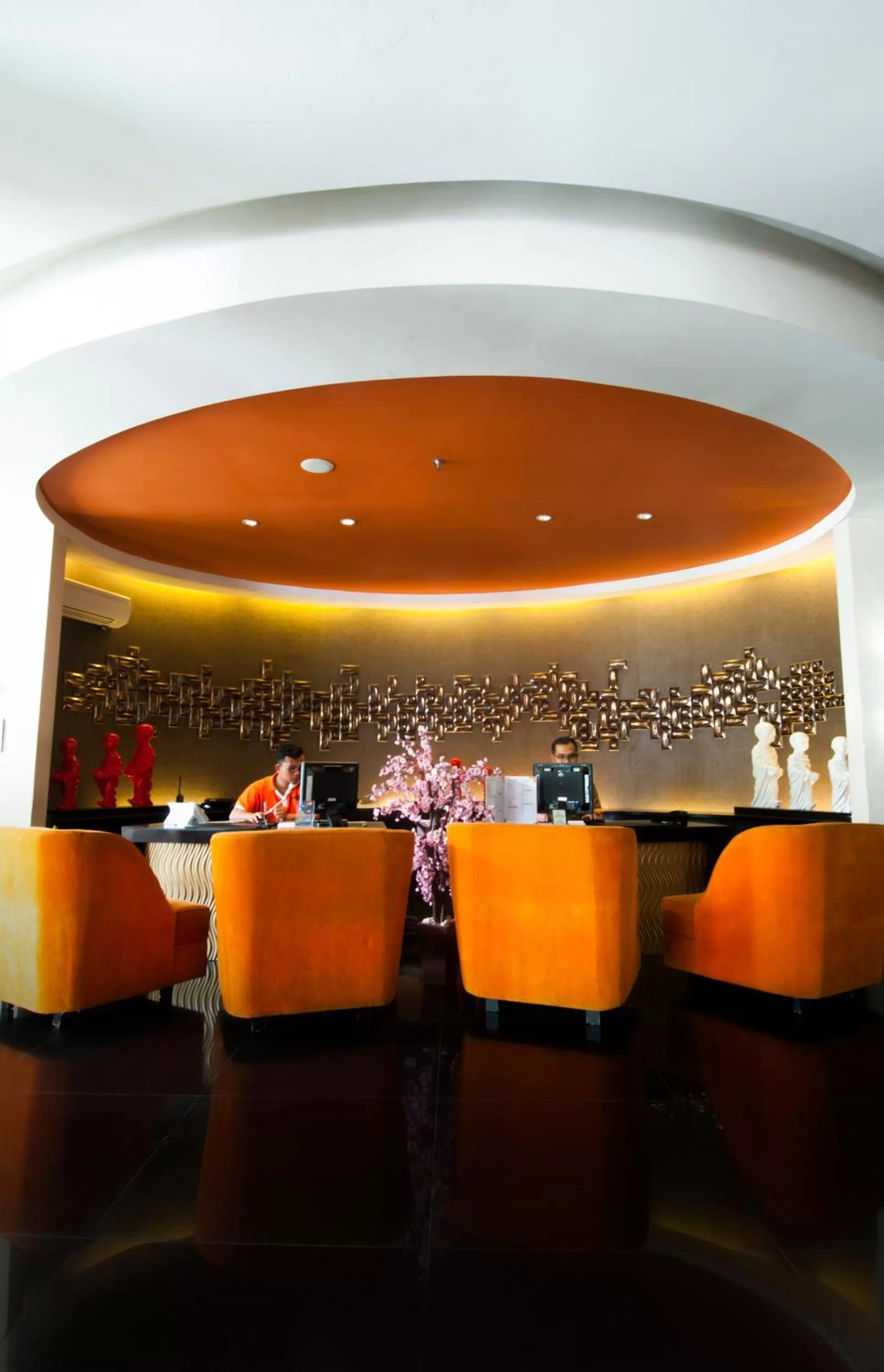 Lobby or reception in 100 Sunset Kuta Hotel & Ballroom