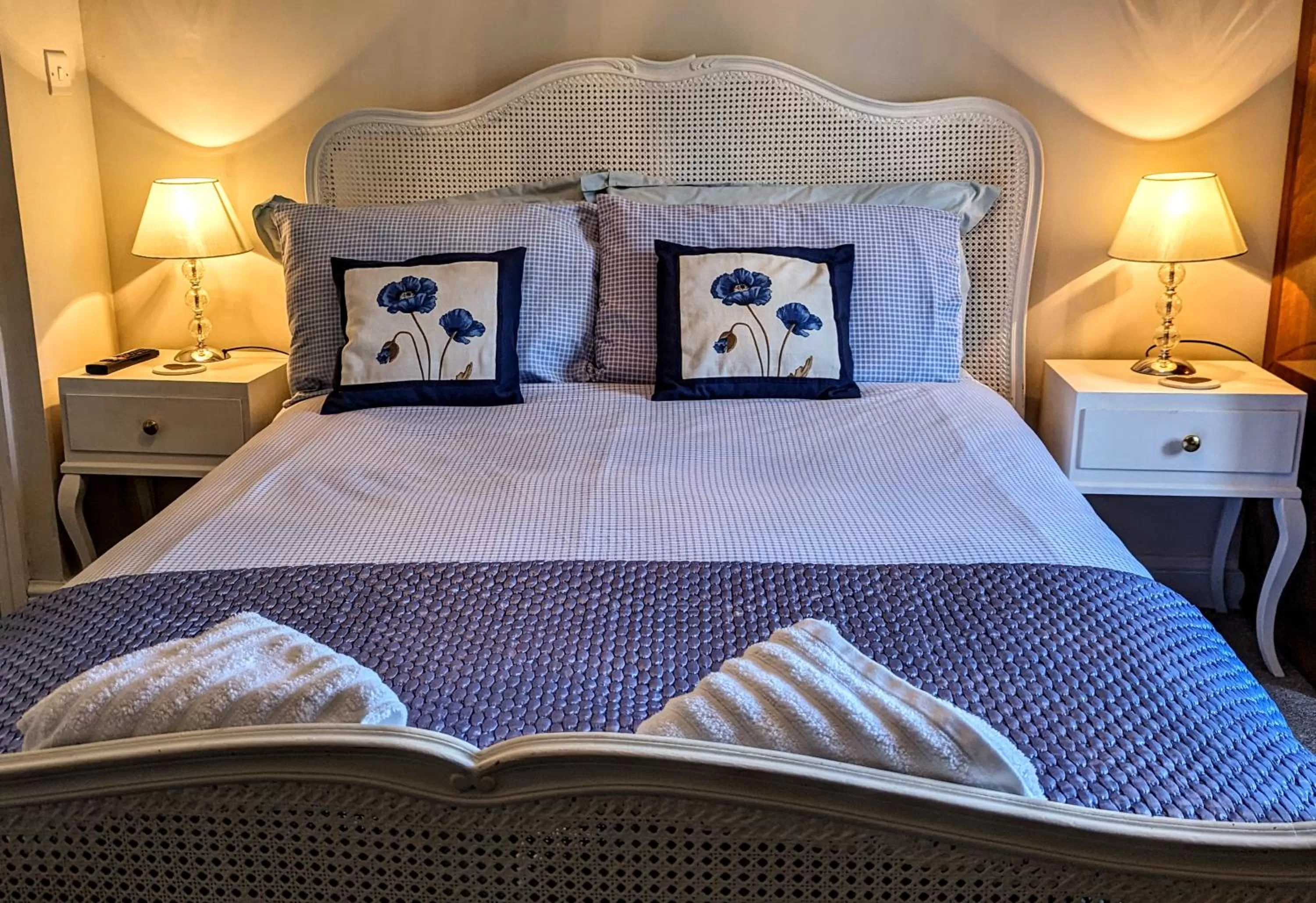 Bed in Britannia House Vintage B&B Cornwall