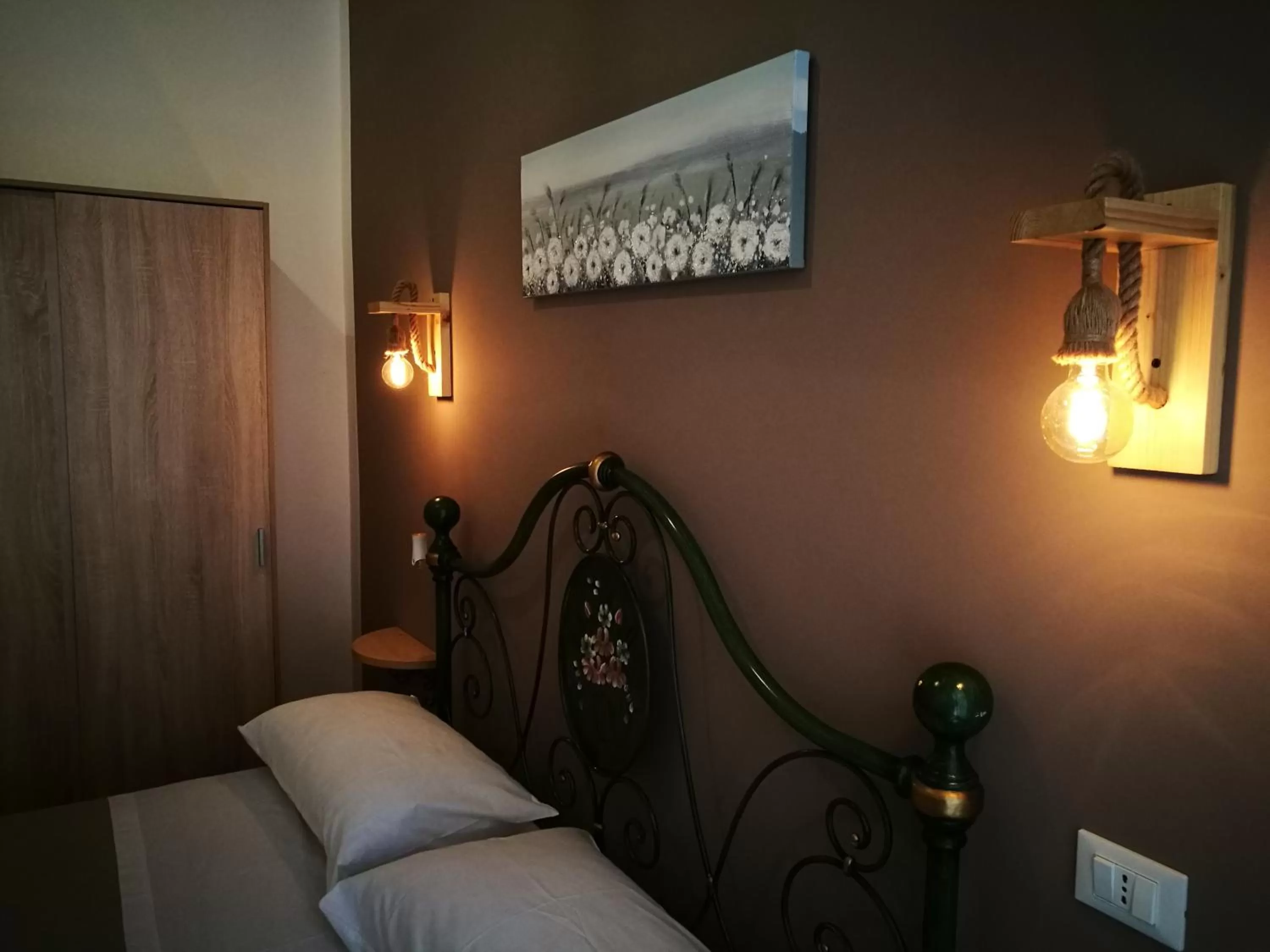 Bed in BELLA PALERMO