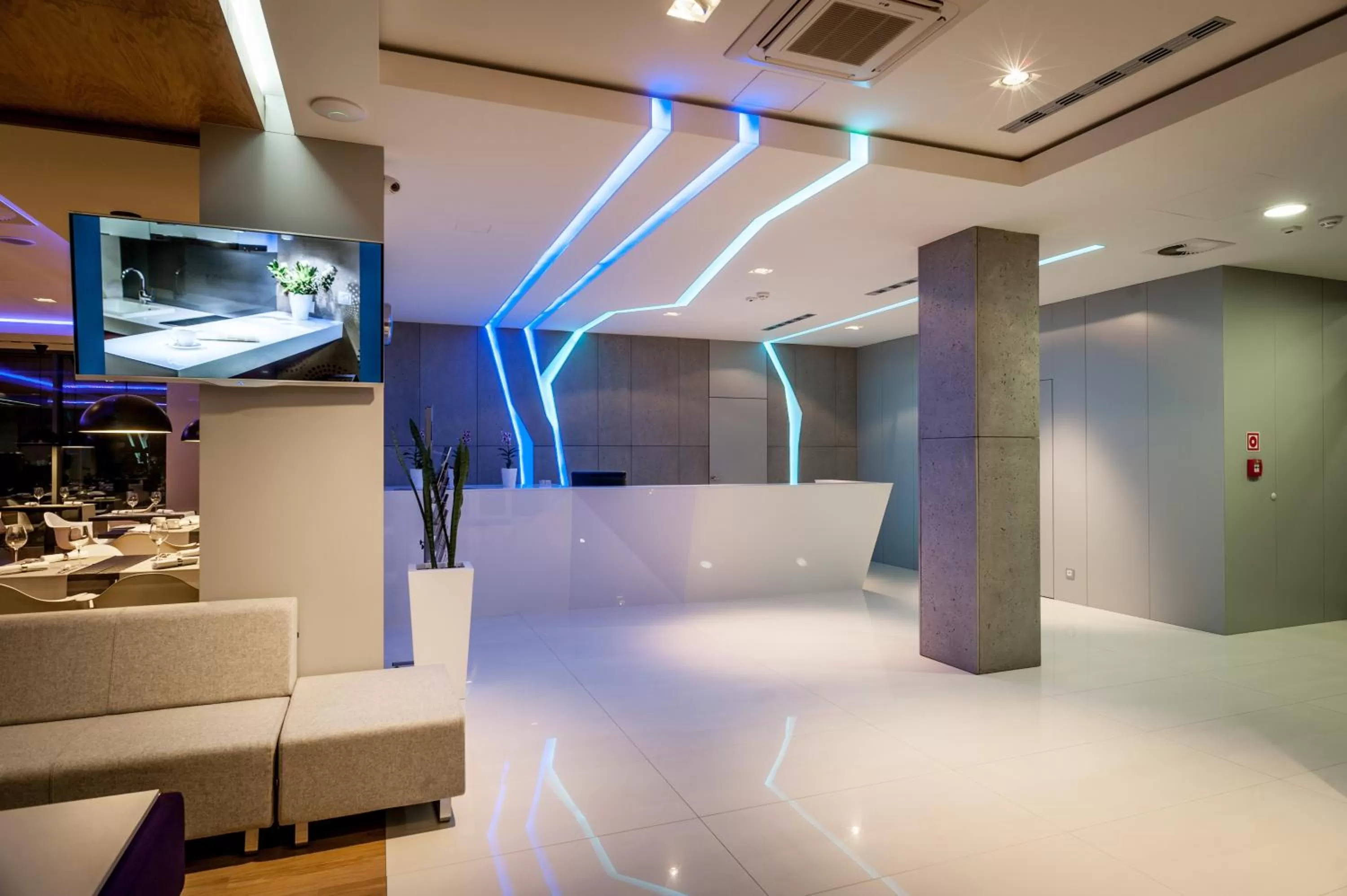 Lobby or reception in Invite