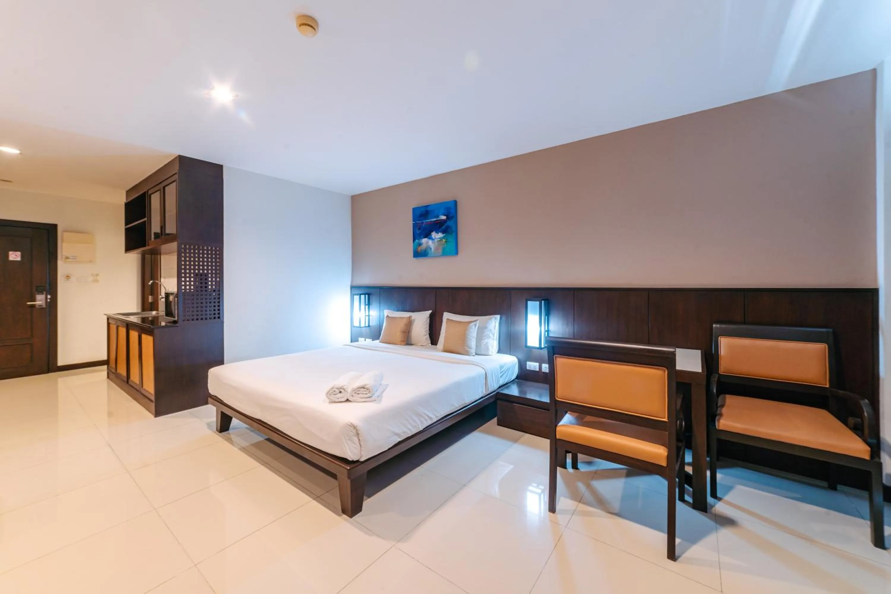 Bedroom, Bed in Ratana Hotel Sakdidet, PHUKET TOWN
