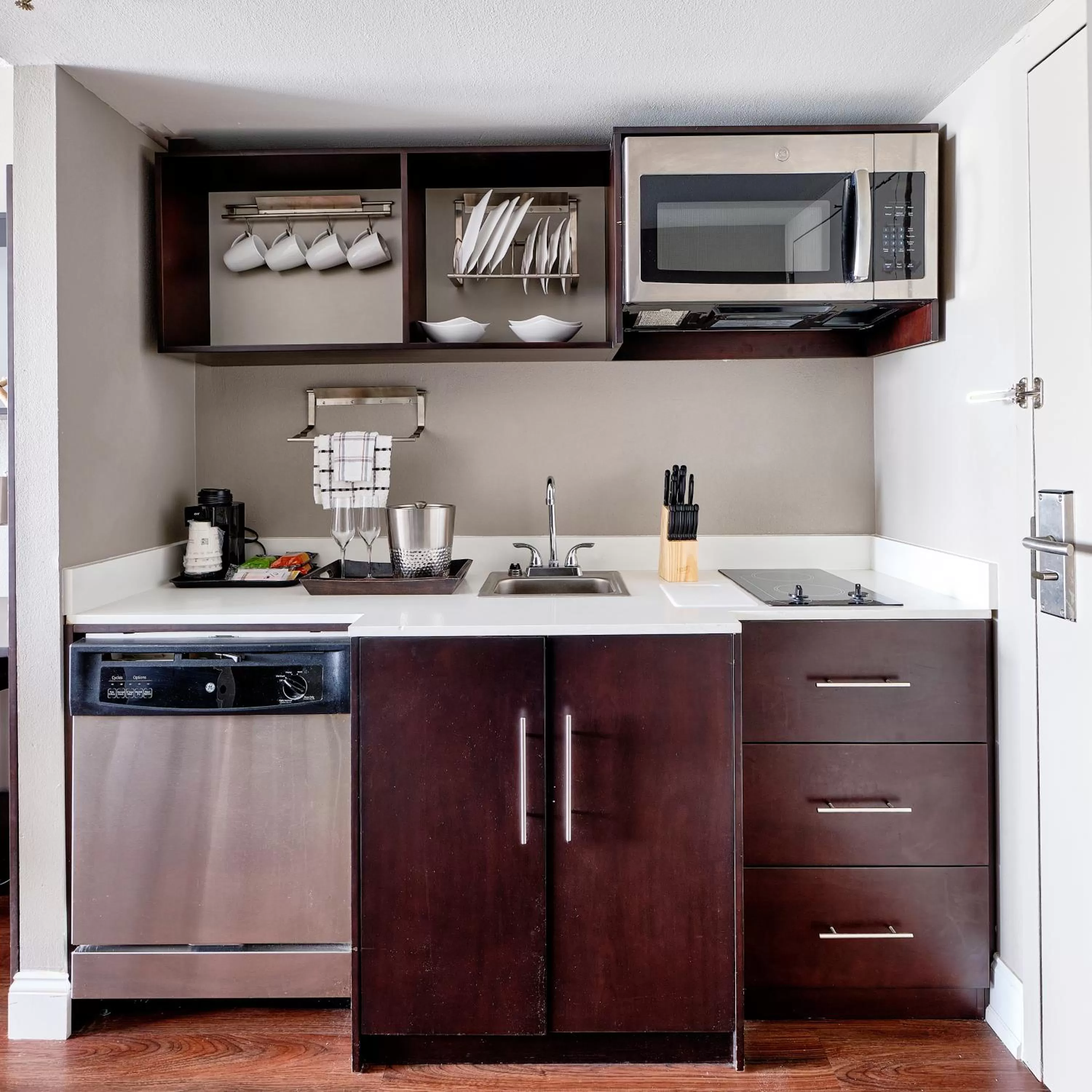 Coffee/tea facilities in Best Western Plus Executive Residency Pottstown