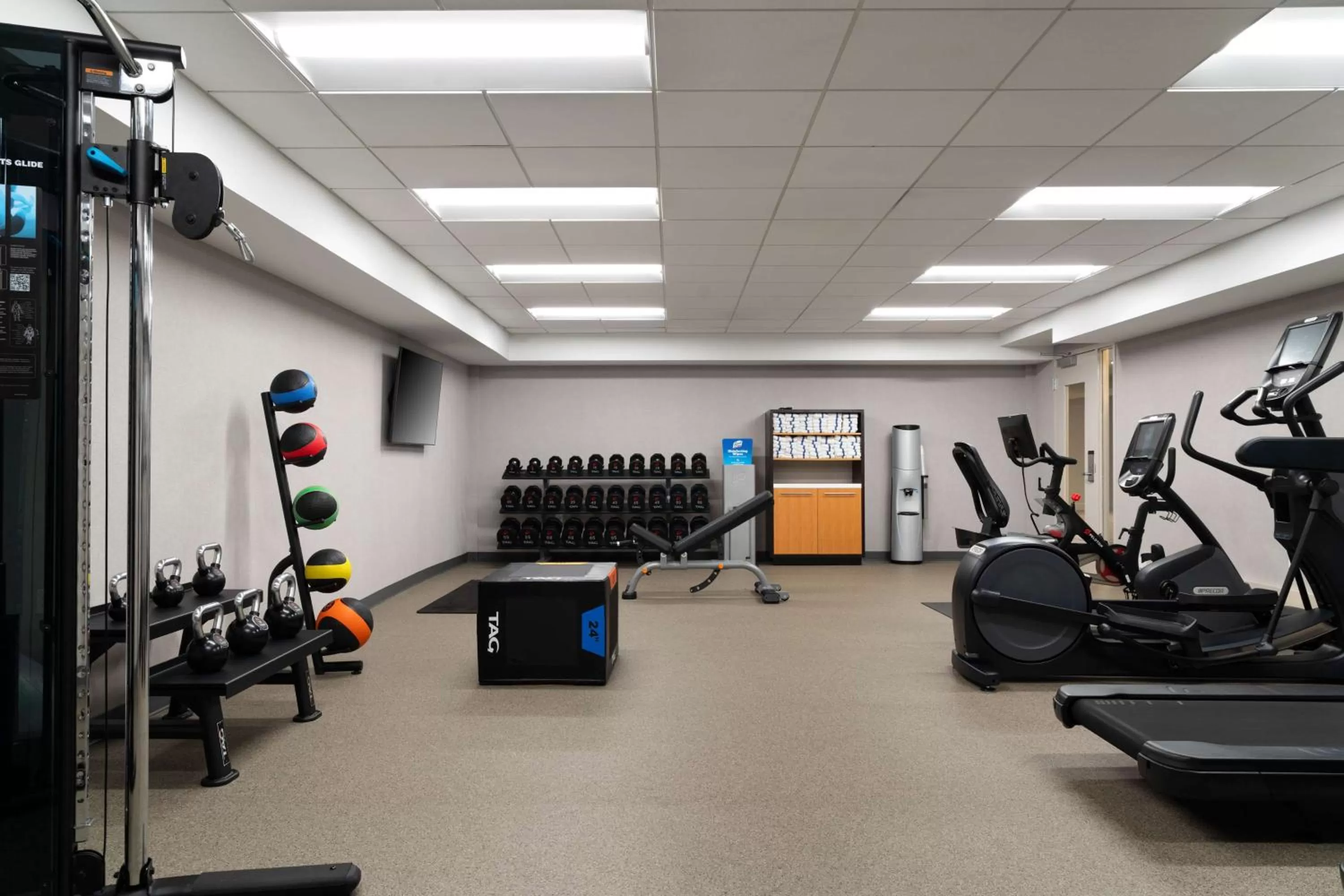 Fitness centre/facilities in DoubleTree by Hilton Pittsburgh Airport