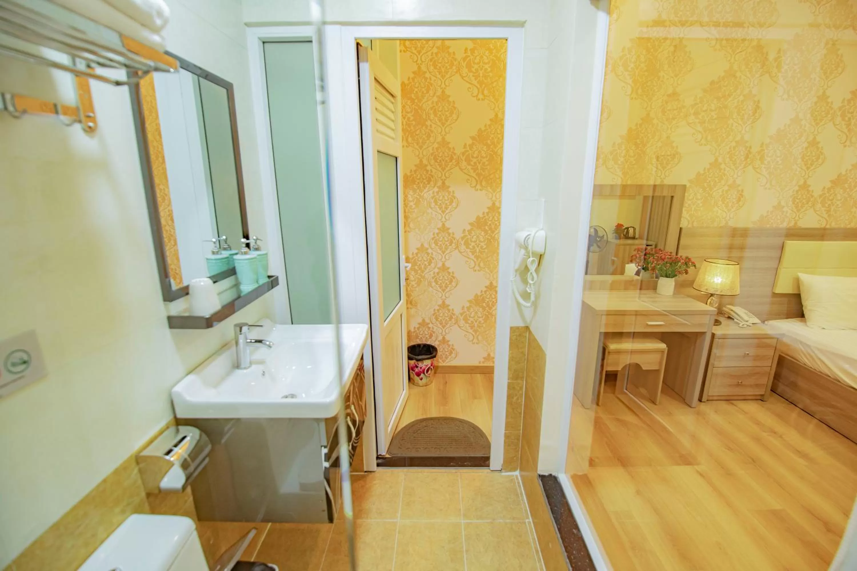 Photo of the whole room in Khanh Uyen 1 Hotel