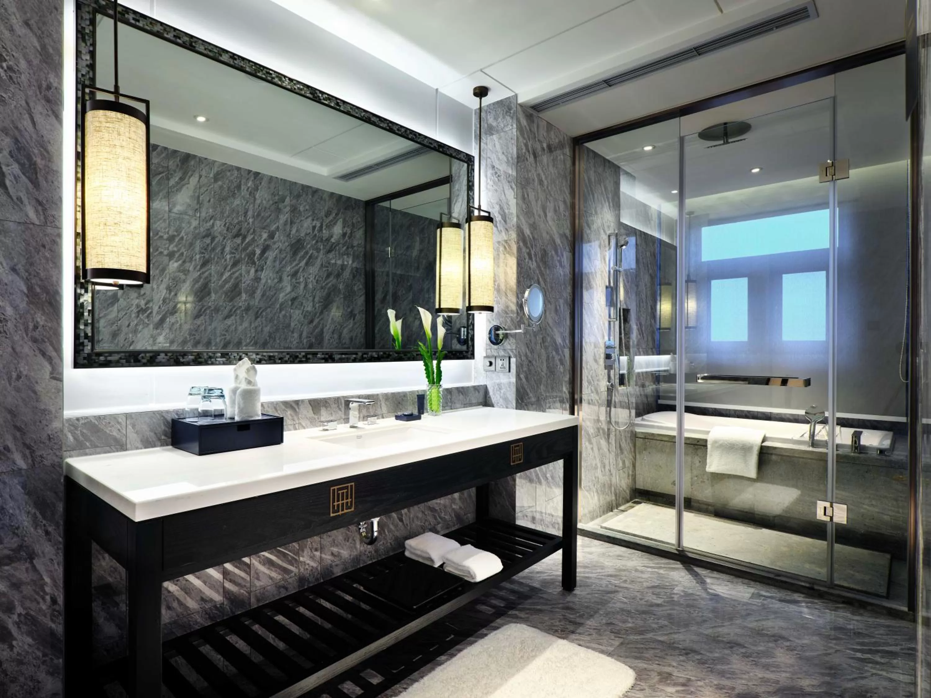 Toilet in Primus Hotel Shanghai Sanjiagang - Offer Pudong International Airport and Disney shuttle