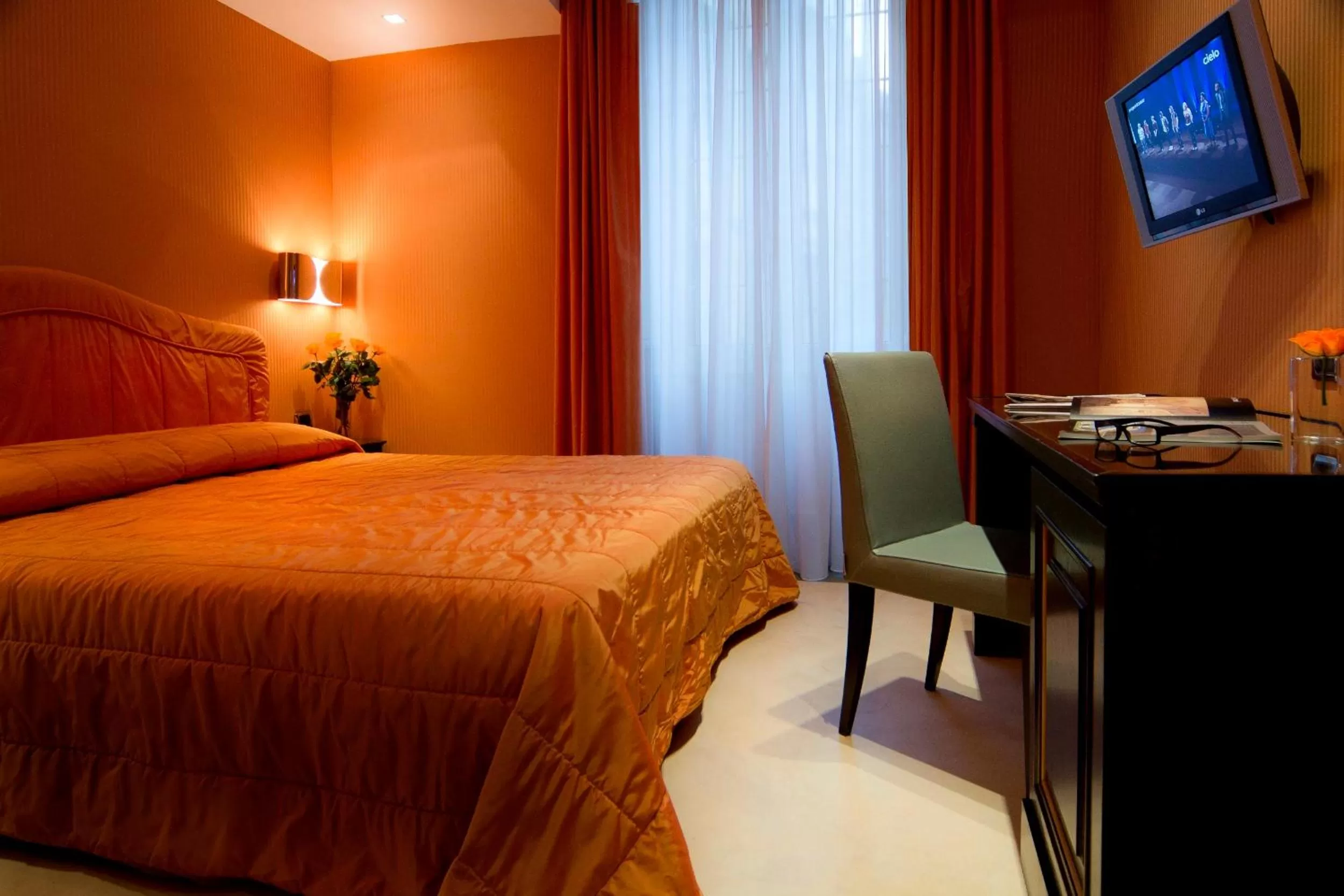 Bed in Marcella Royal Hotel - Rooftop Garden