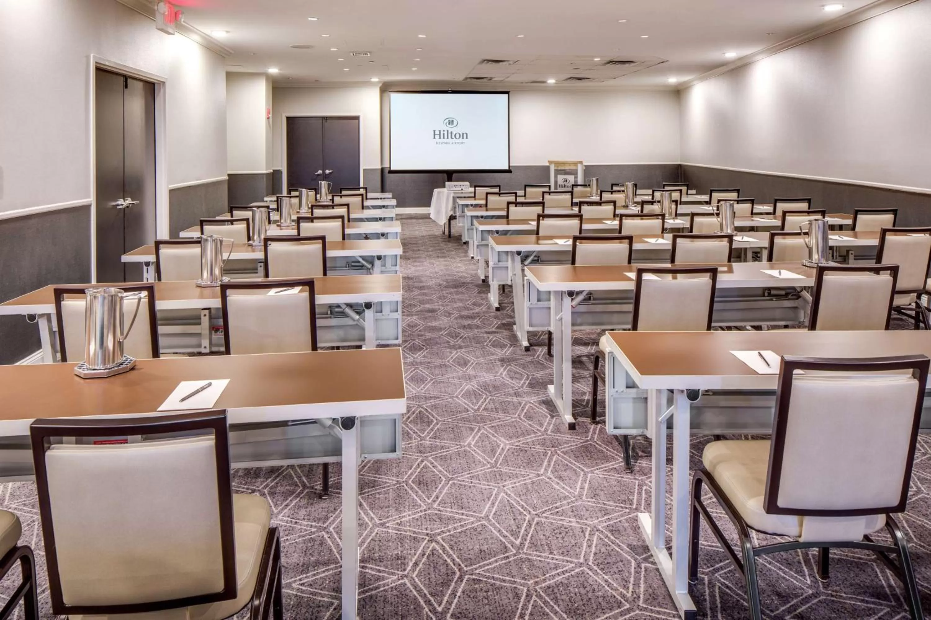 Meeting/conference room in Hilton Newark Airport